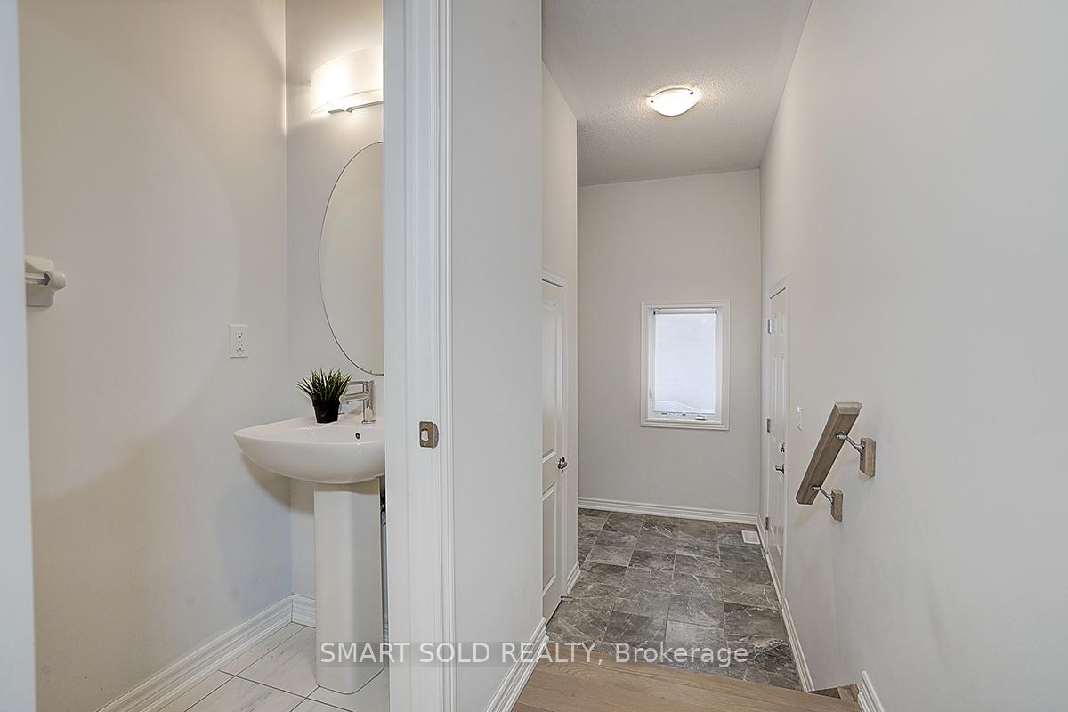 Photo 25 of 25 Father Muckle Avenue, Georgina, Keswick South — HOMEH