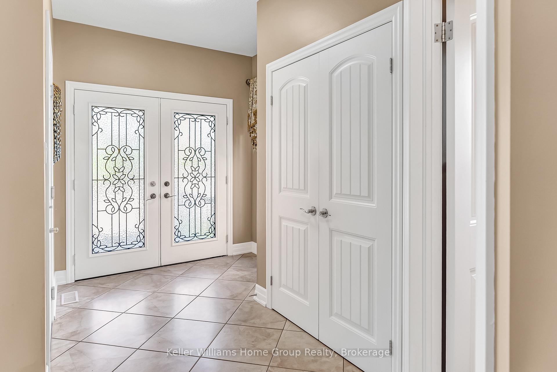 Photo 9 of 271 Goodwin Drive, Guelph, Pineridge/Westminster Woods — HOMEH