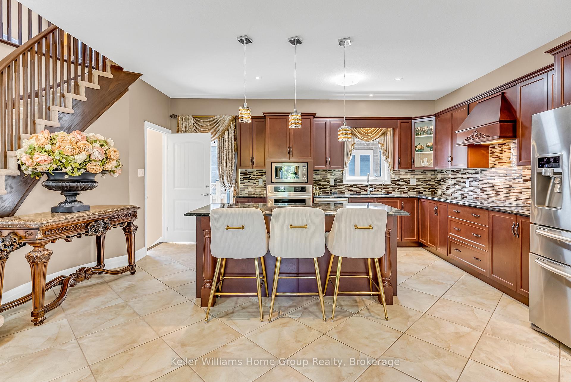 Photo 11 of 271 Goodwin Drive, Guelph, Pineridge/Westminster Woods — HOMEH