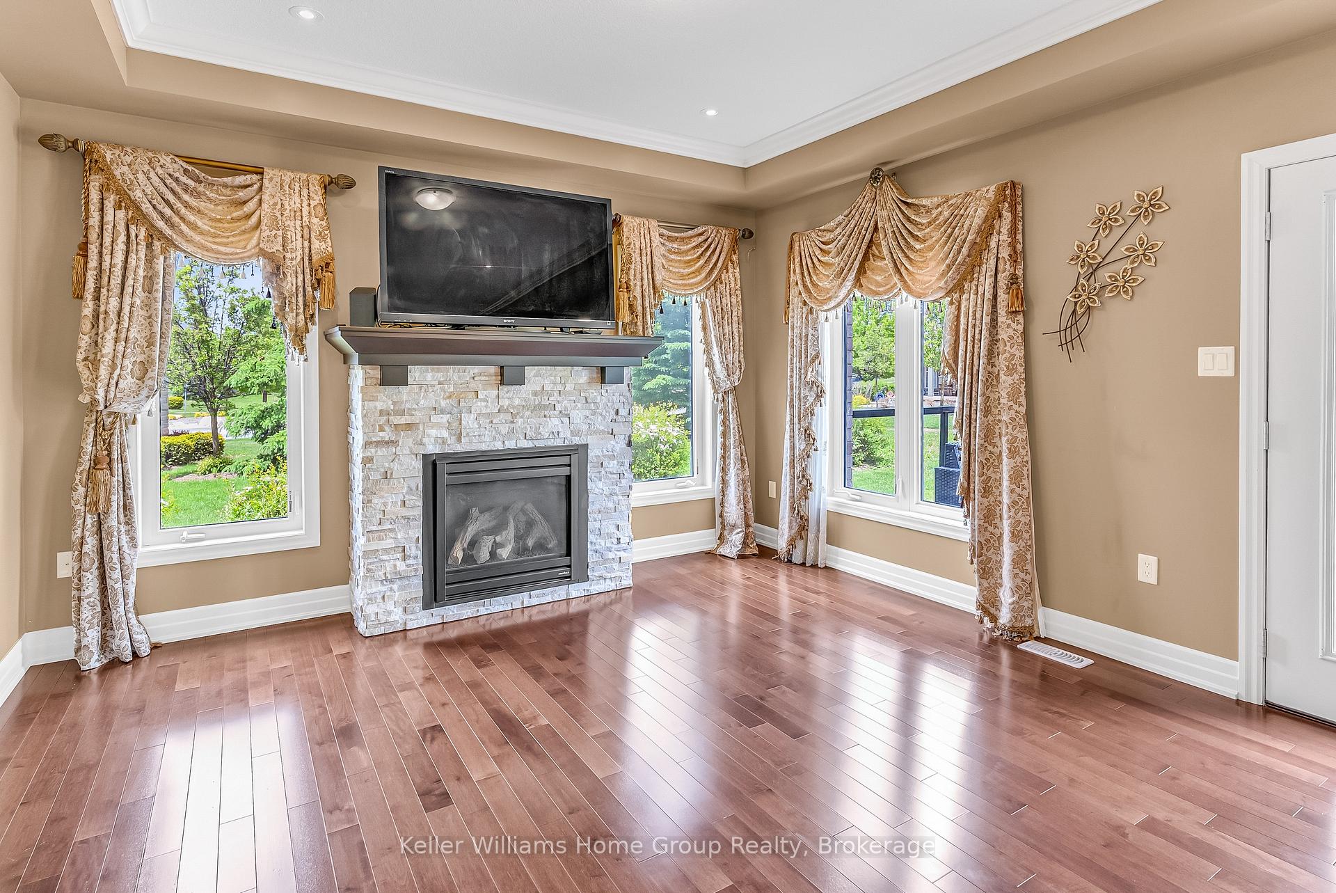 Photo 22 of 271 Goodwin Drive, Guelph, Pineridge/Westminster Woods — HOMEH