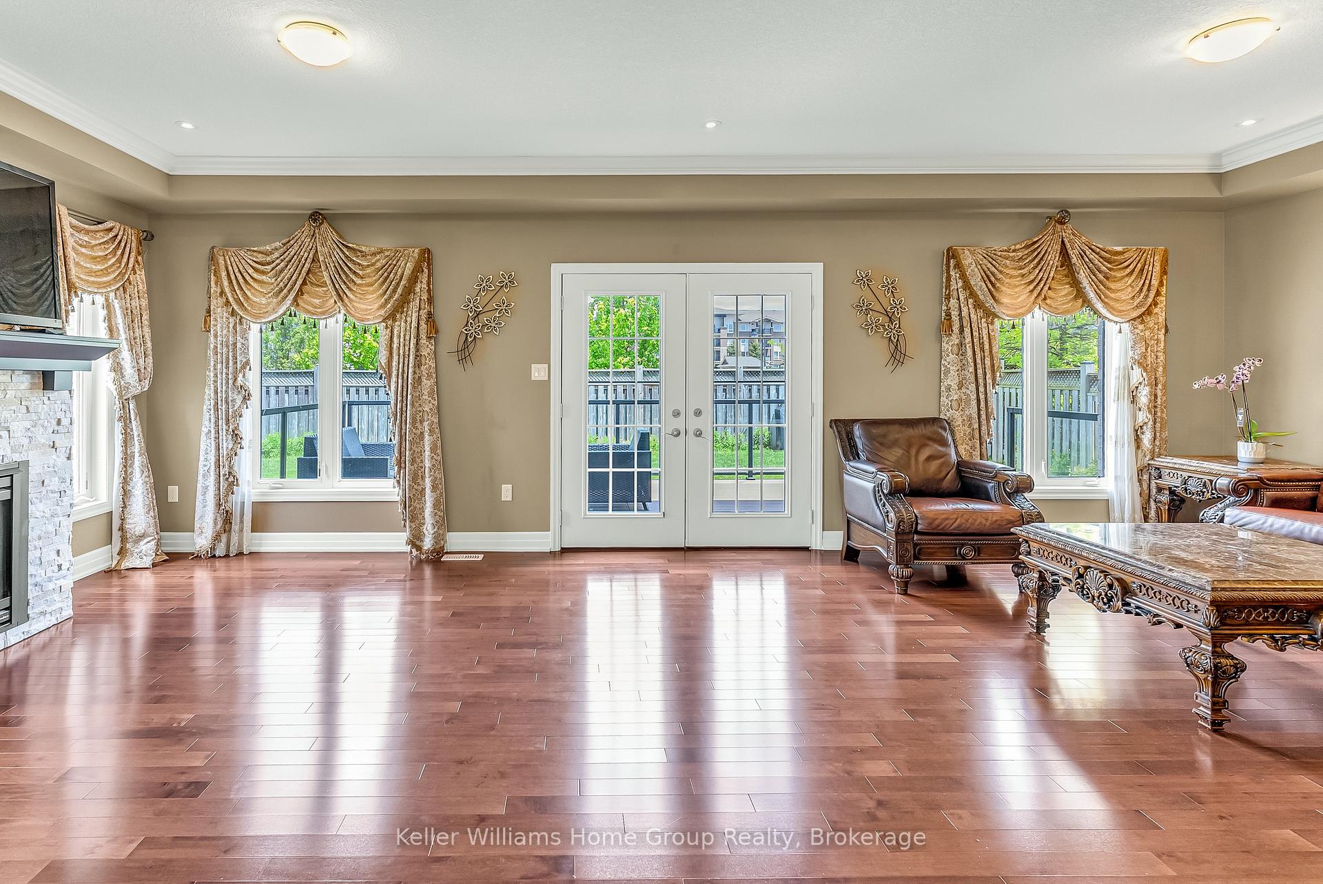 Photo 23 of 271 Goodwin Drive, Guelph, Pineridge/Westminster Woods — HOMEH