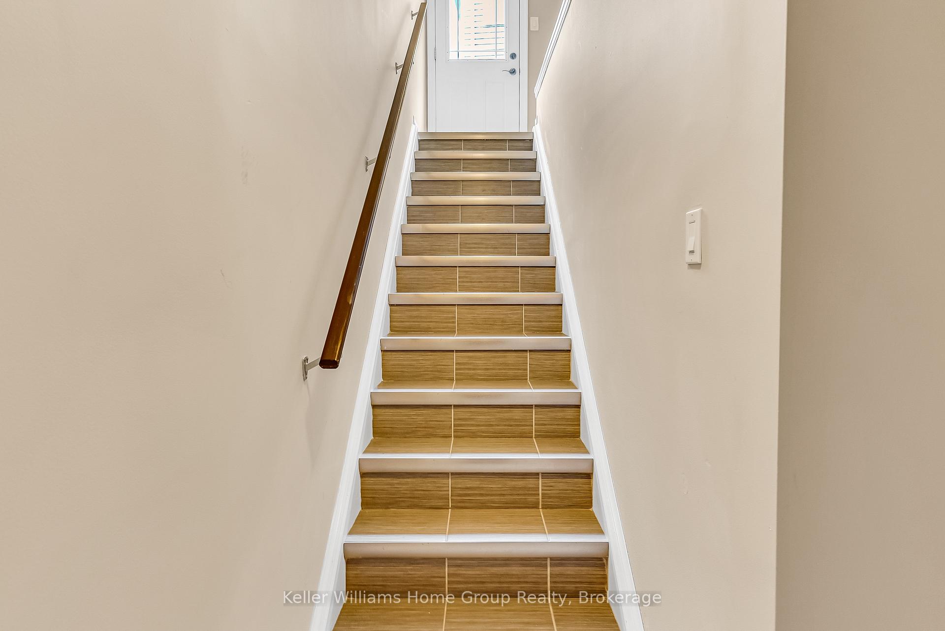 Photo 37 of 271 Goodwin Drive, Guelph, Pineridge/Westminster Woods — HOMEH