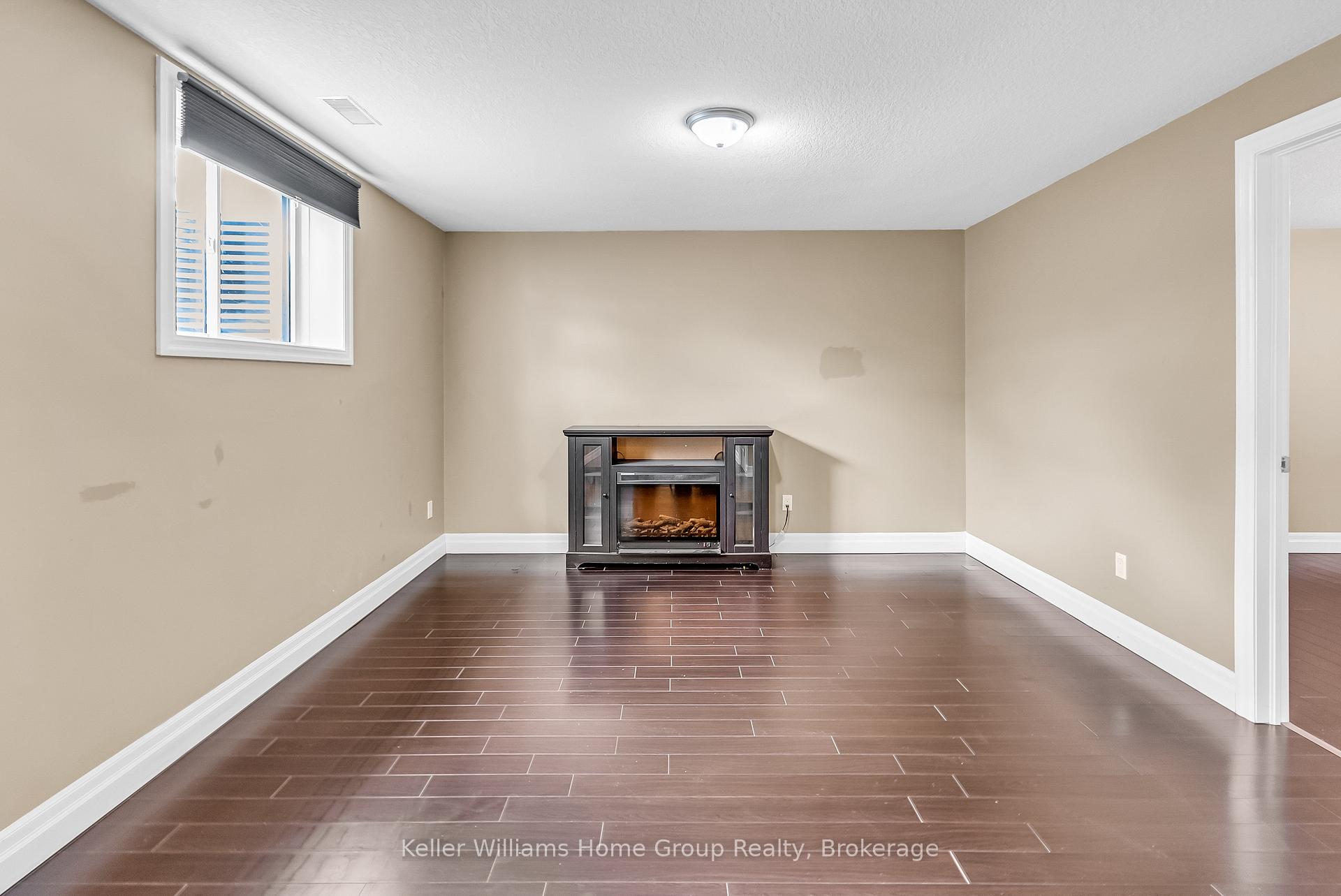 Photo 38 of 271 Goodwin Drive, Guelph, Pineridge/Westminster Woods — HOMEH
