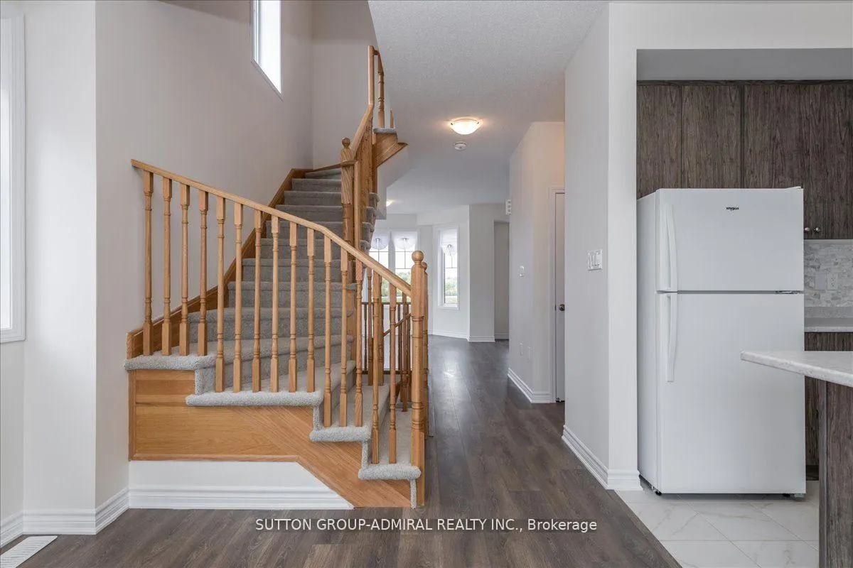 Photo 19 of 17 Lana Circle, Wasaga Beach — HOMEH