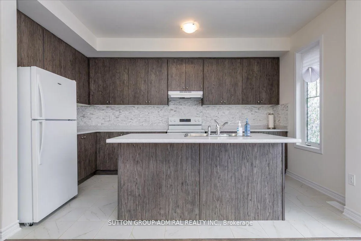 Photo 22 of 17 Lana Circle, Wasaga Beach — HOMEH