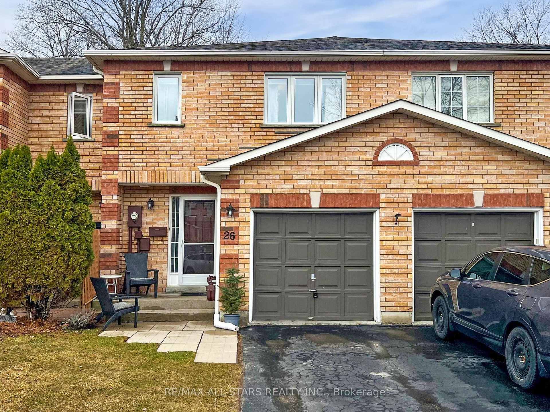 Photo 6 of 26 Lancaster Court, Georgina, Keswick South — HOMEH