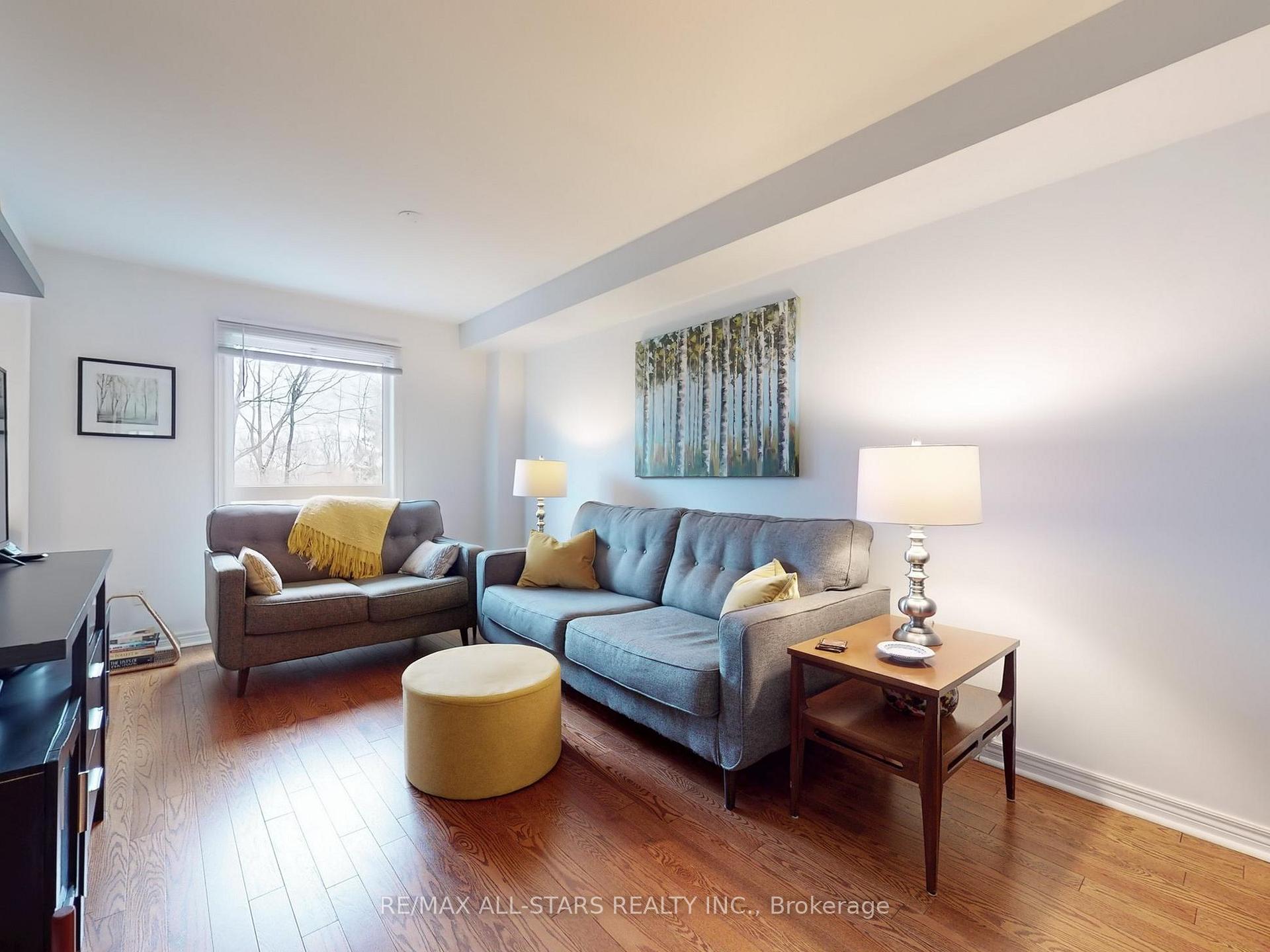 Photo 7 of 26 Lancaster Court, Georgina, Keswick South — HOMEH