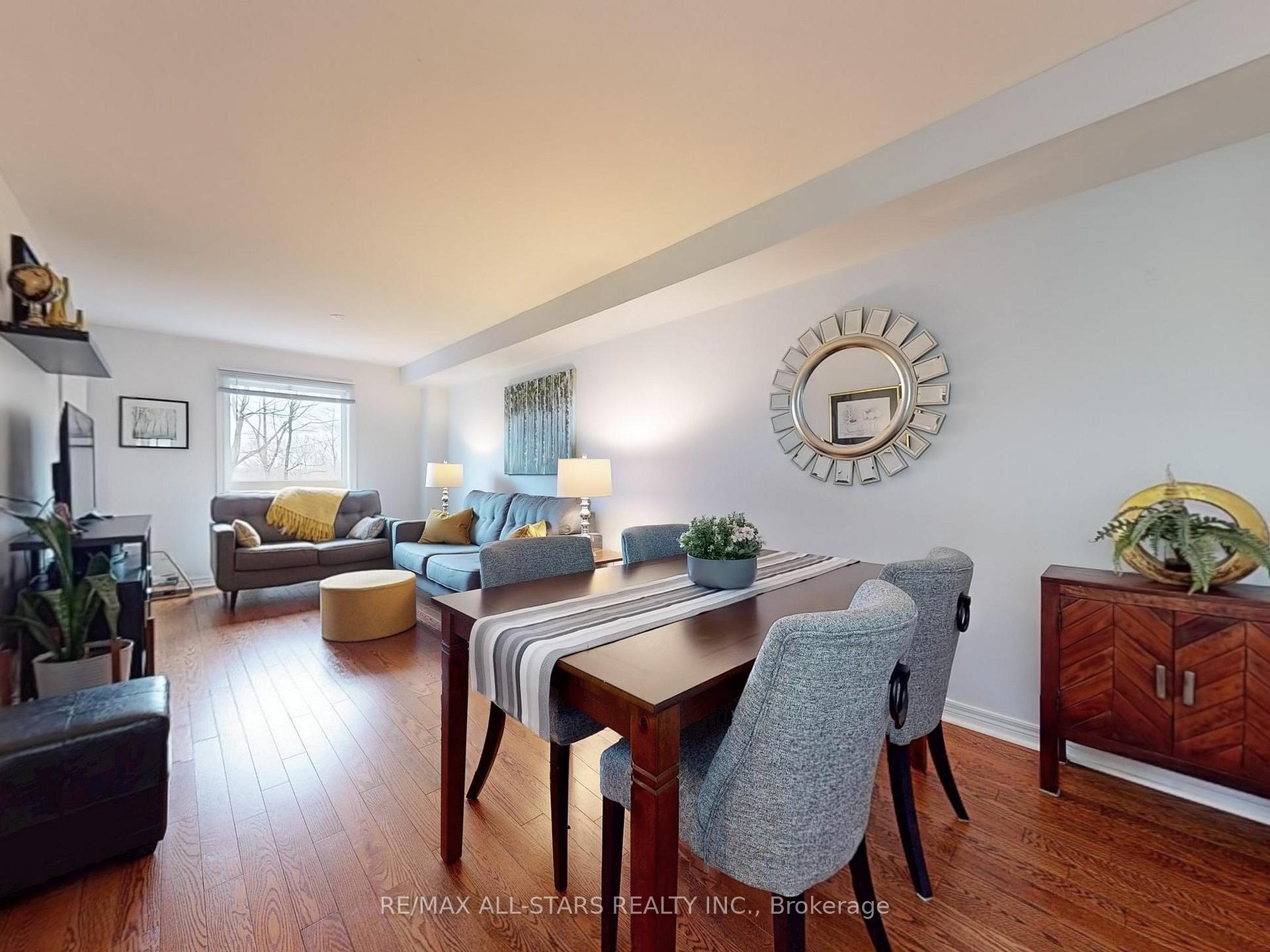 Photo 12 of 26 Lancaster Court, Georgina, Keswick South — HOMEH