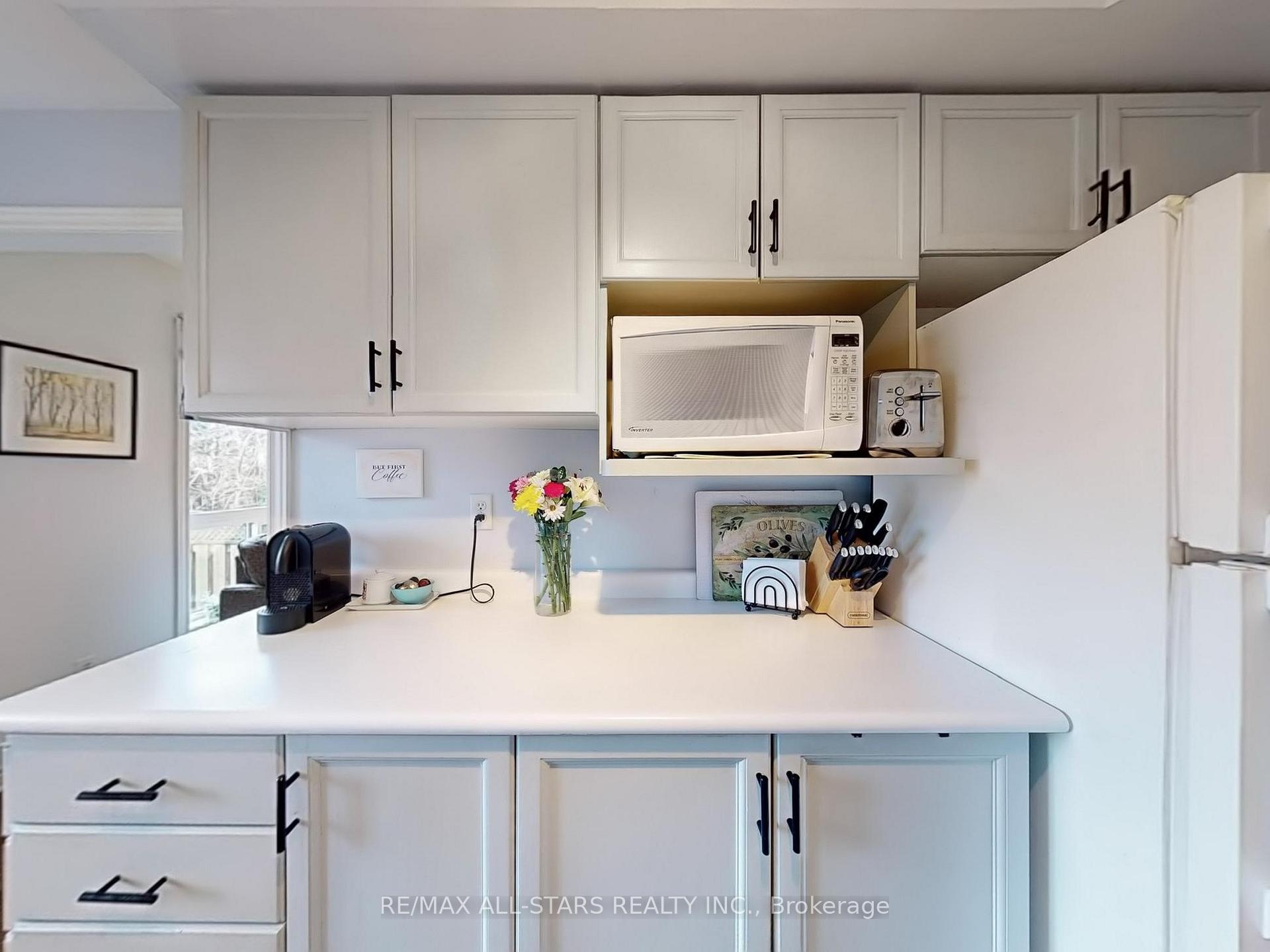 Photo 19 of 26 Lancaster Court, Georgina, Keswick South — HOMEH
