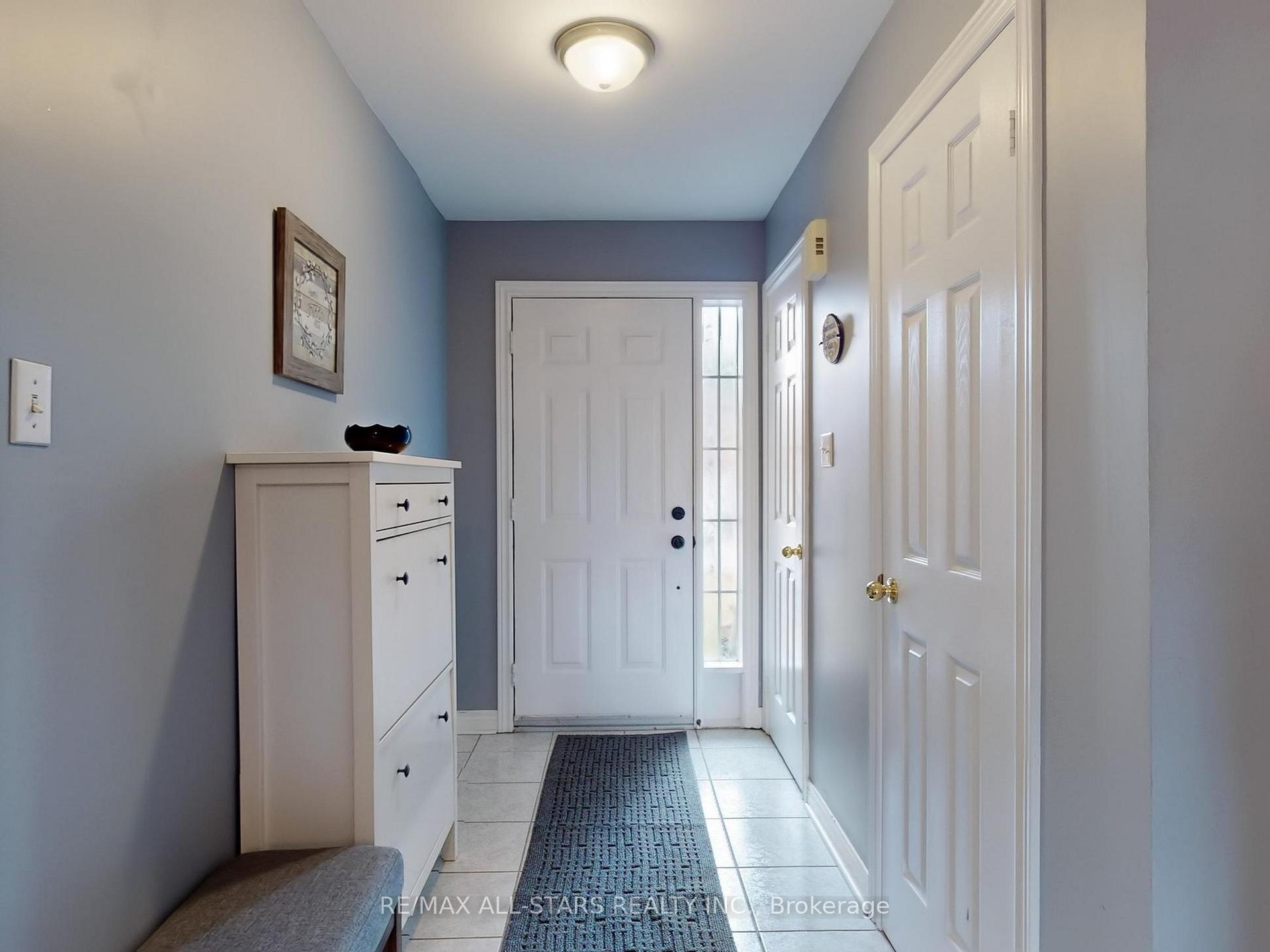 Photo 24 of 26 Lancaster Court, Georgina, Keswick South — HOMEH