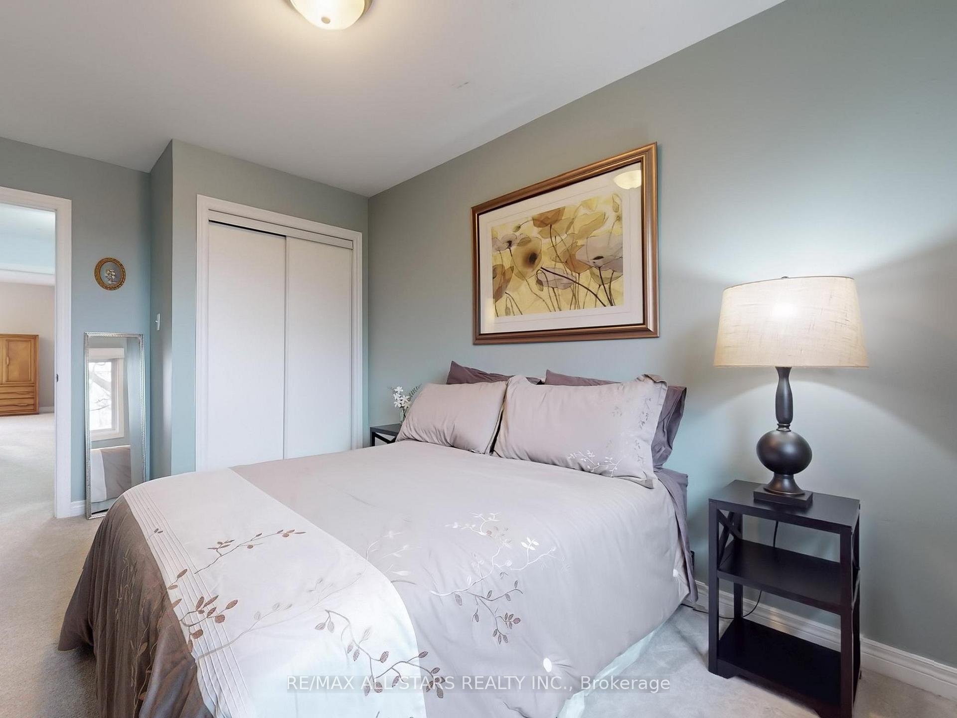 Photo 35 of 26 Lancaster Court, Georgina, Keswick South — HOMEH