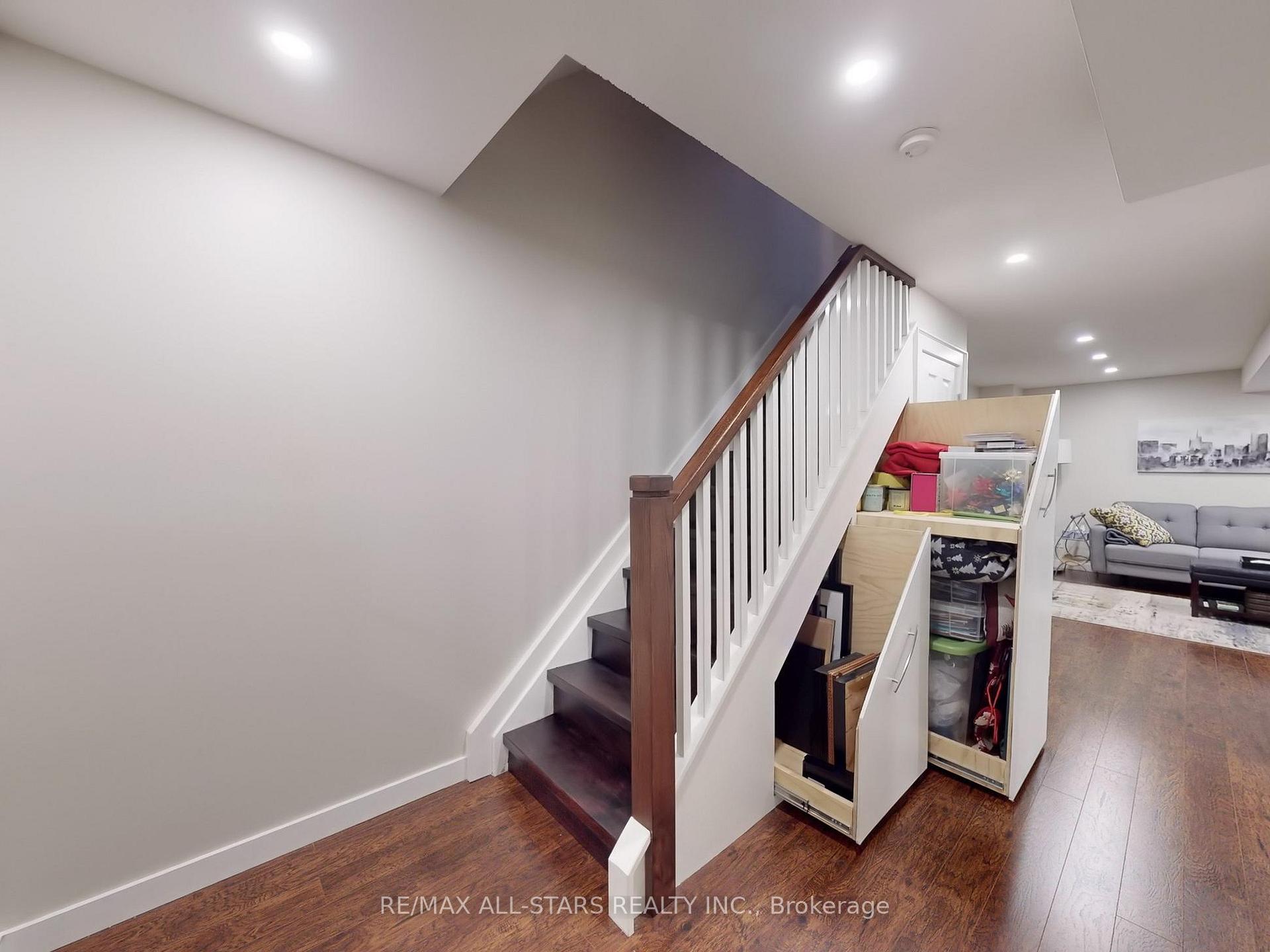 Photo 38 of 26 Lancaster Court, Georgina, Keswick South — HOMEH