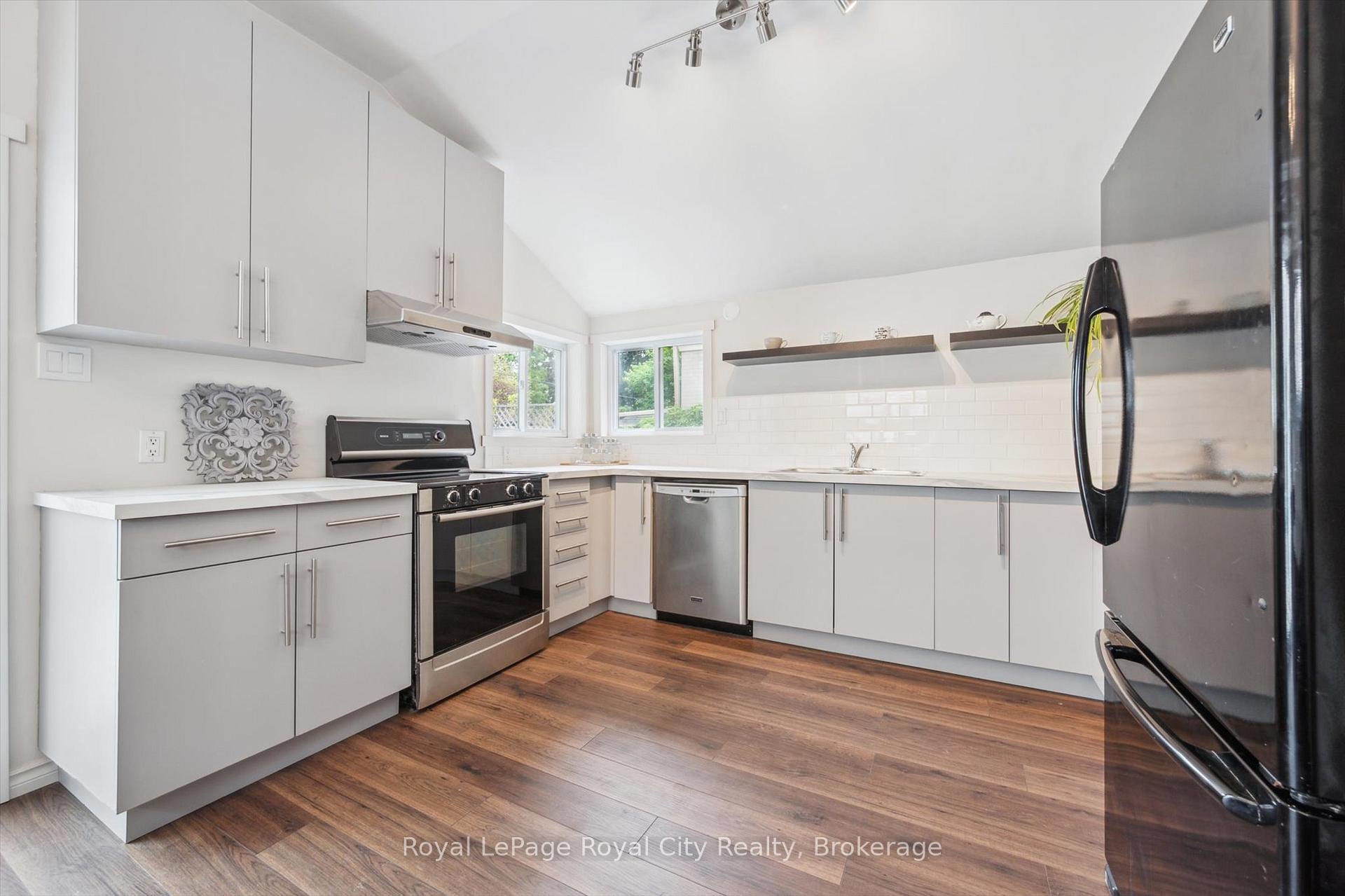 Photo 6 of 40 Alma Street S, Guelph, Junction/Onward Willow — HOMEH