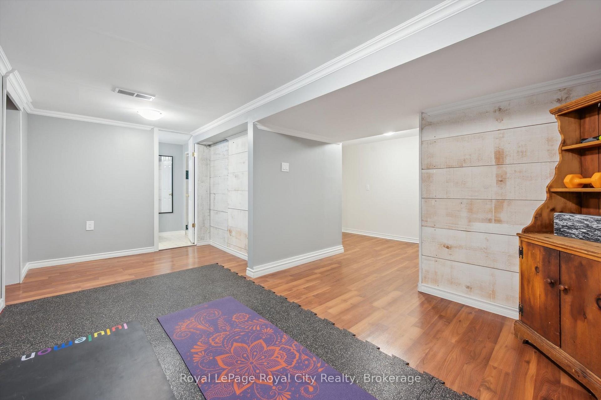 Photo 17 of 40 Alma Street S, Guelph, Junction/Onward Willow — HOMEH