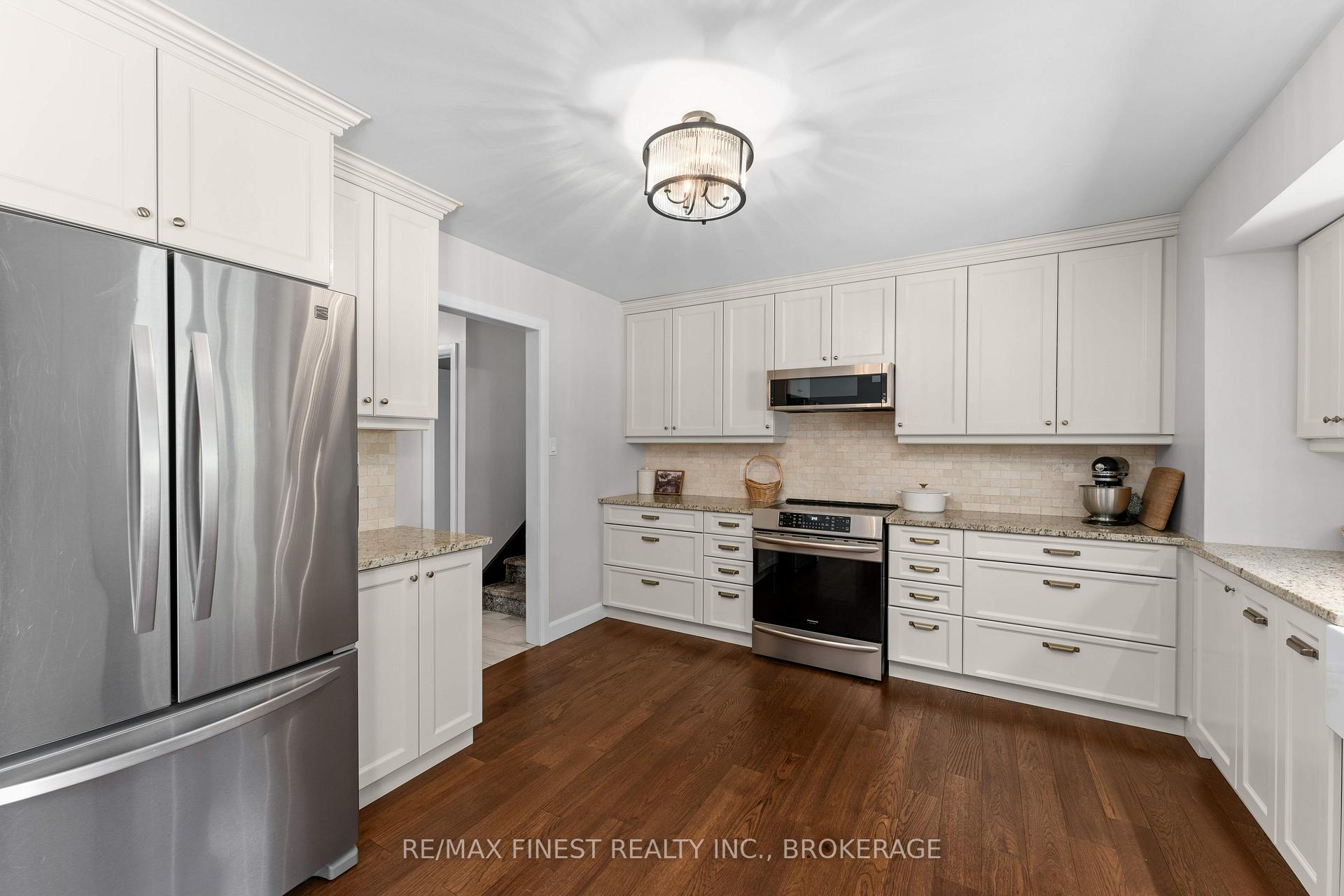 Photo 13 of 6028 McMahon Drive, Frontenac, Frontenac South — HOMEH
