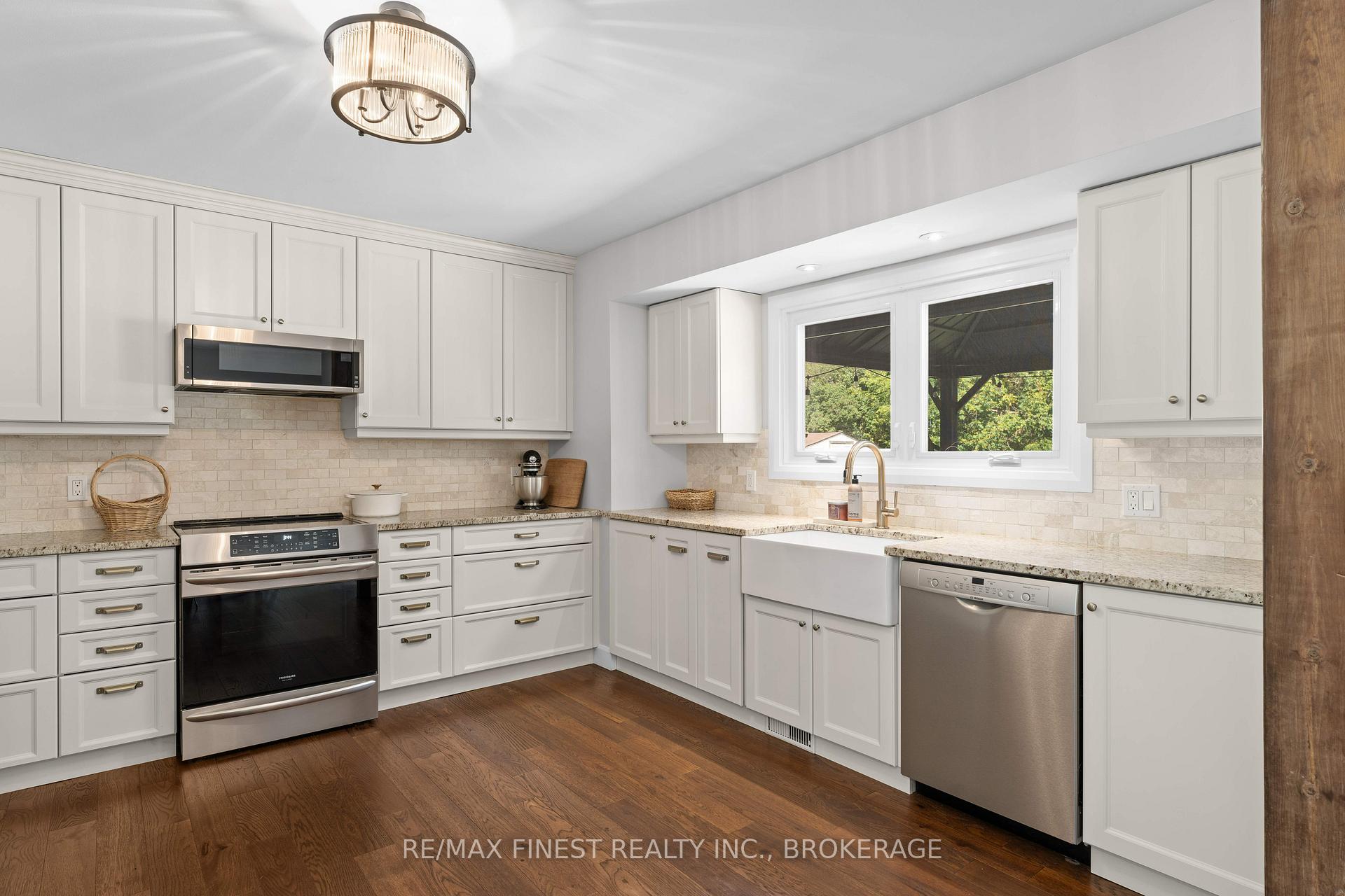 Photo 14 of 6028 McMahon Drive, Frontenac, Frontenac South — HOMEH