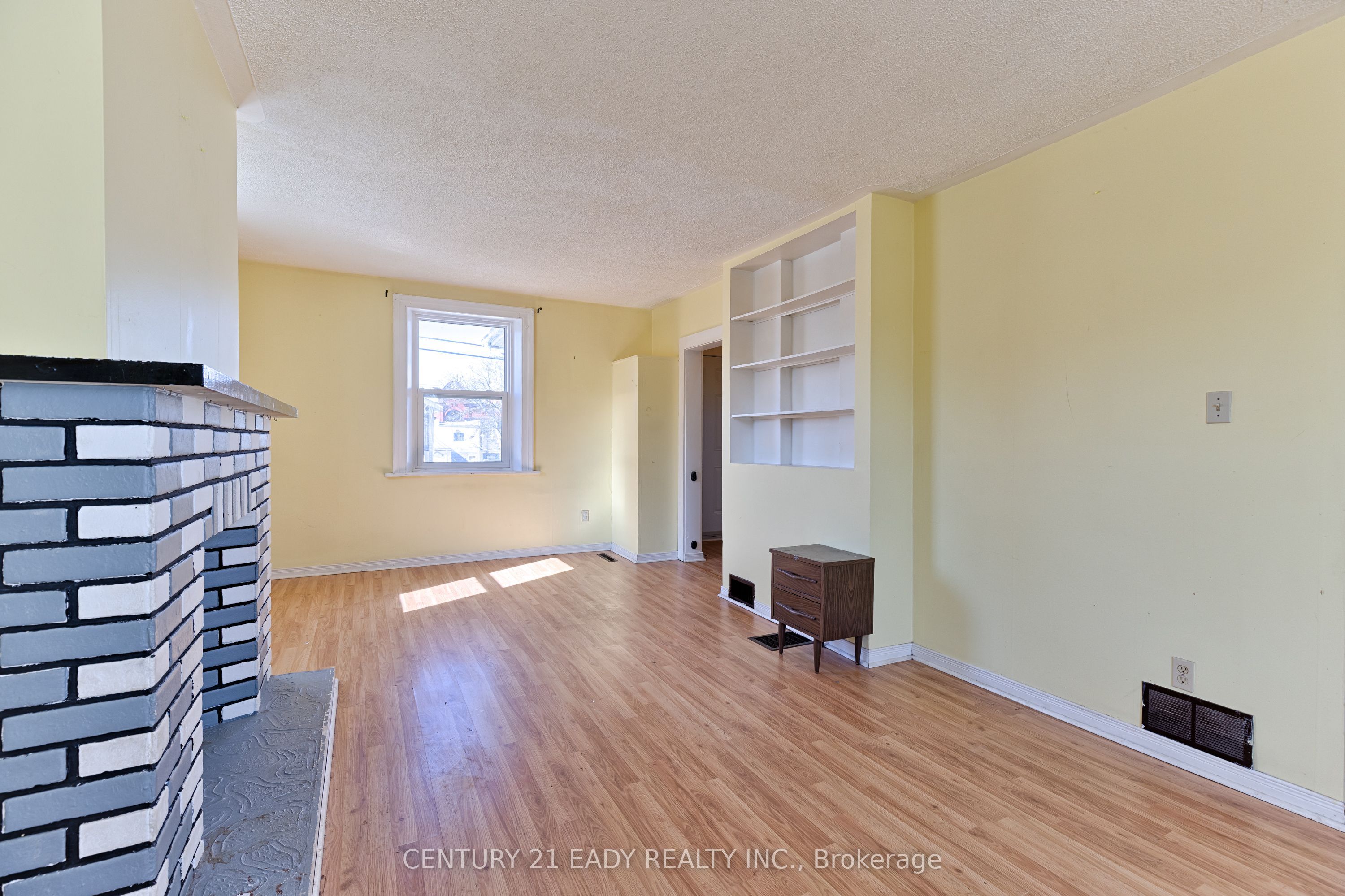 Photo 64 of 261 Plaunt Street S, Renfrew — HOMEH