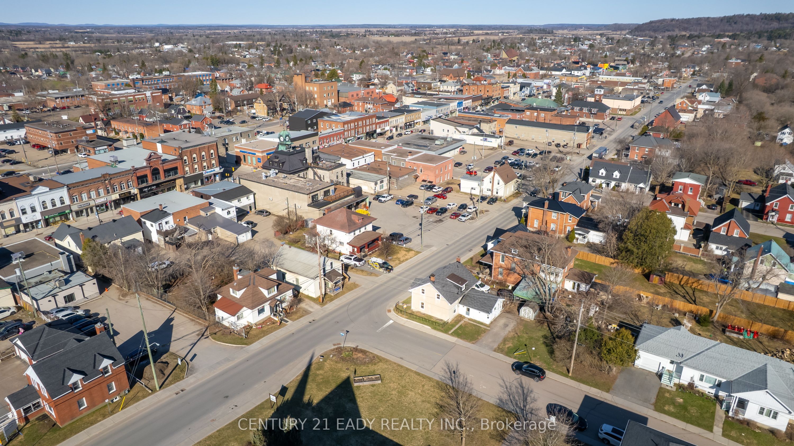 Photo 94 of 261 Plaunt Street S, Renfrew — HOMEH
