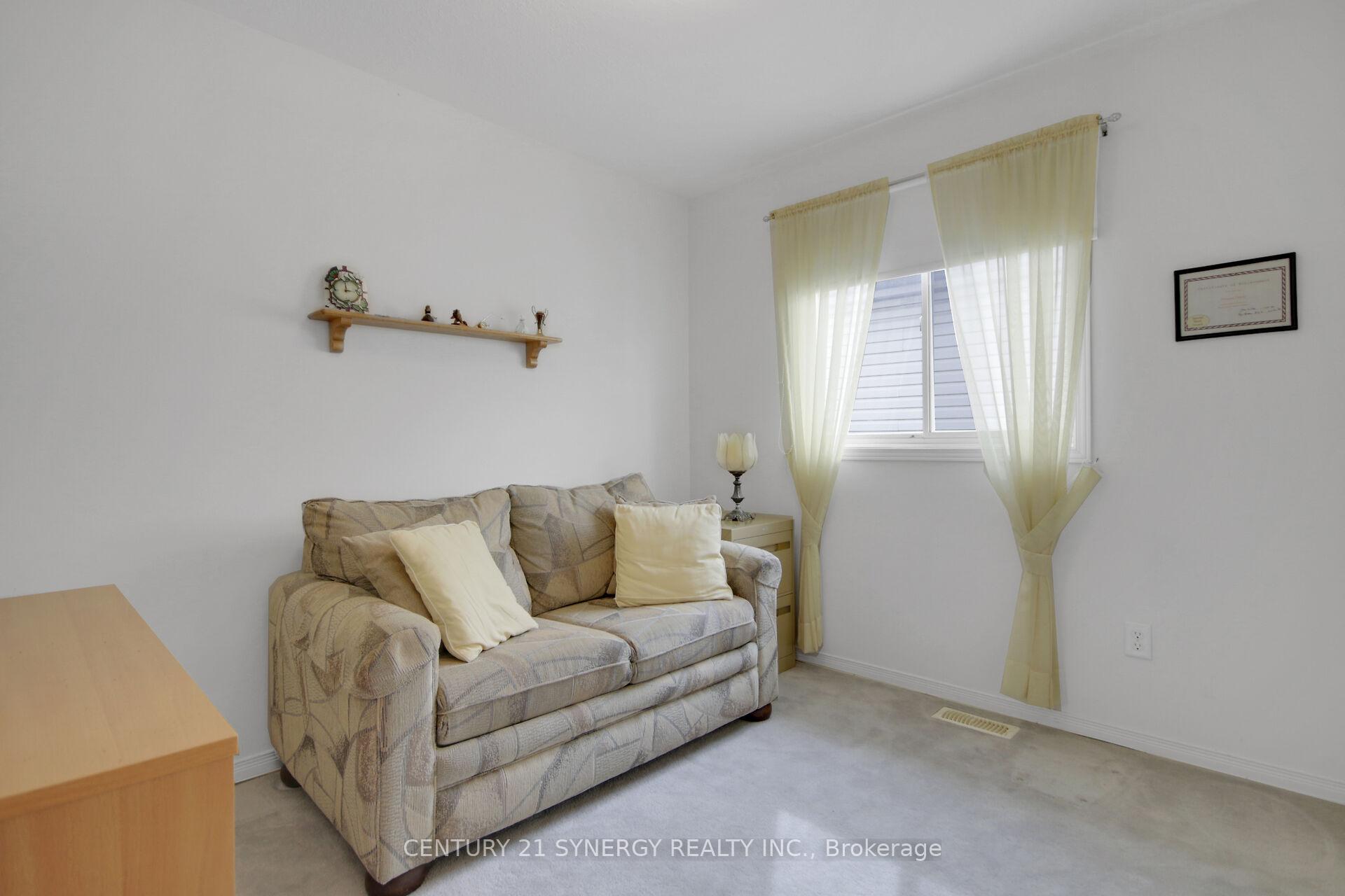 Photo 21 of 22 Splinter Crescent, Ottawa, Fairfield Heights — HOMEH