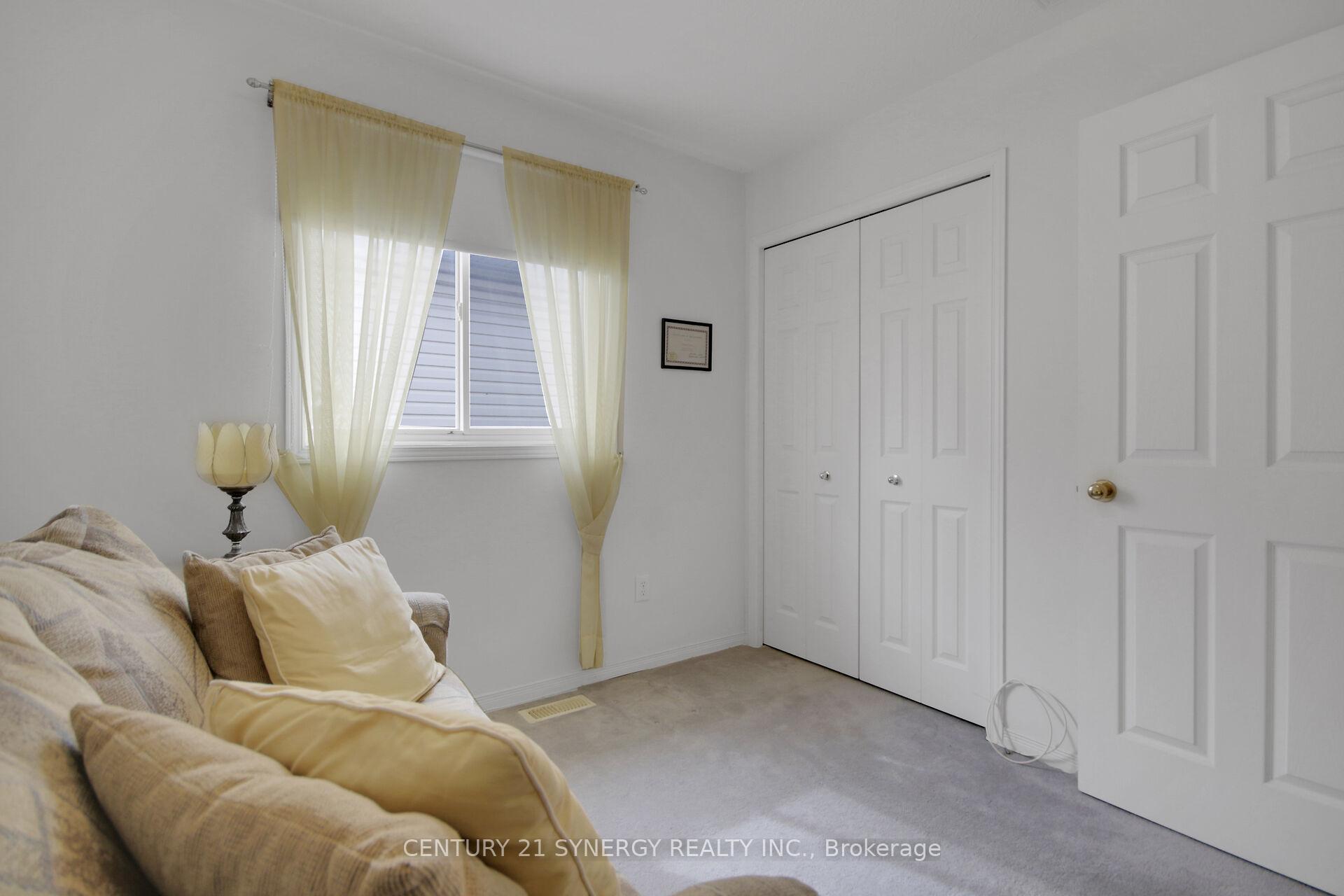 Photo 23 of 22 Splinter Crescent, Ottawa, Fairfield Heights — HOMEH