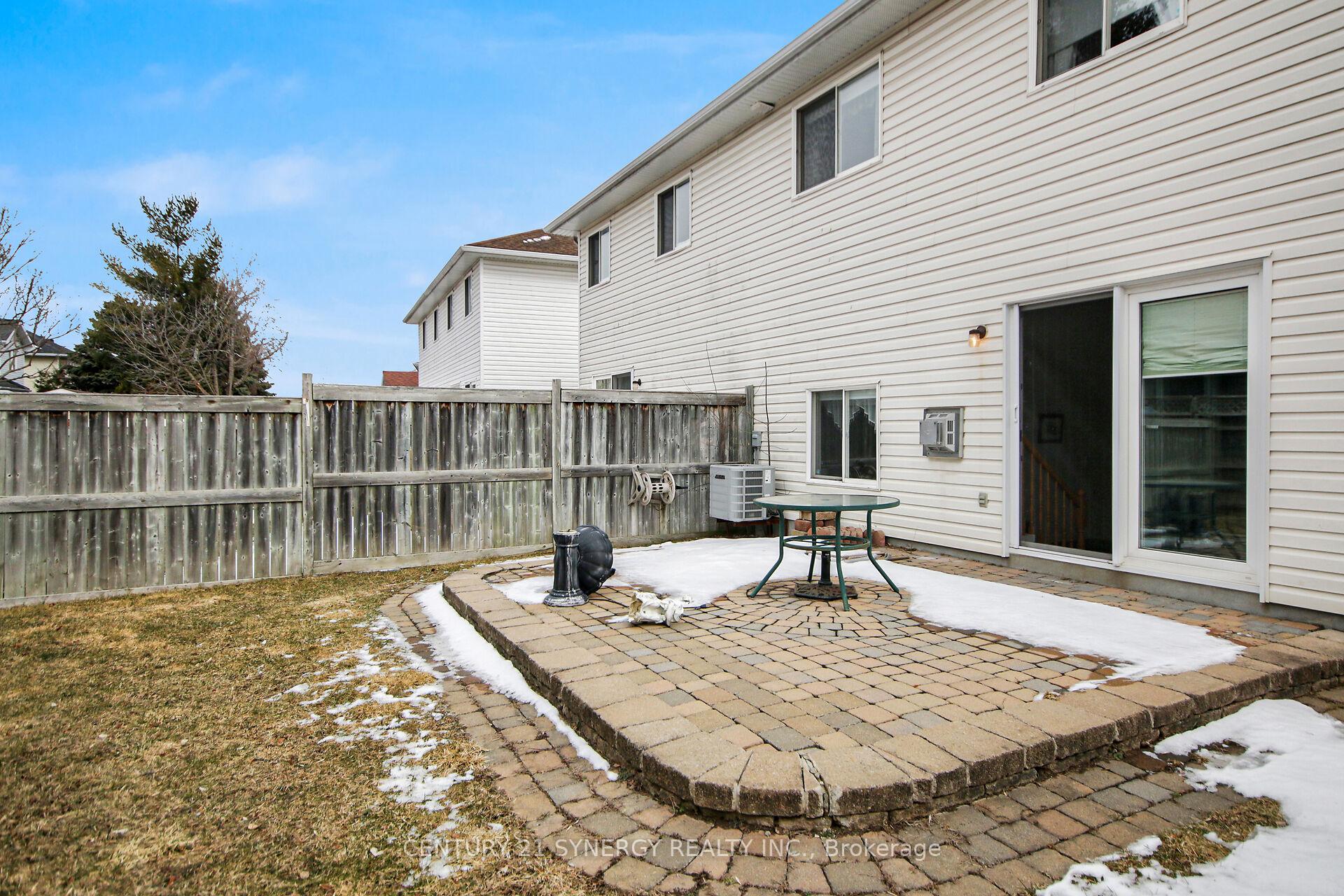 Photo 38 of 22 Splinter Crescent, Ottawa, Fairfield Heights — HOMEH