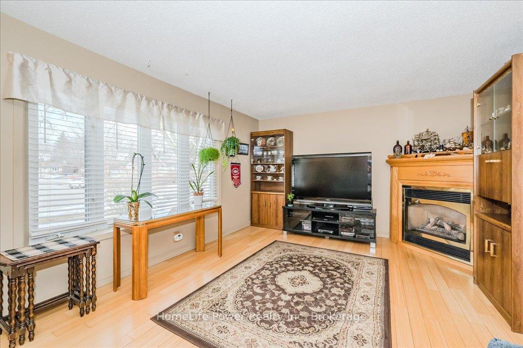 Photo 8 of 14 Upton Crescent, Guelph, Grange Road — HOMEH