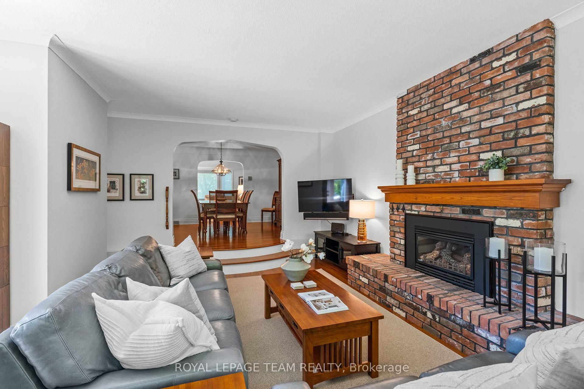Photo 12 of 603 Edison Avenue, Ottawa, McKellar/Highland — HOMEH