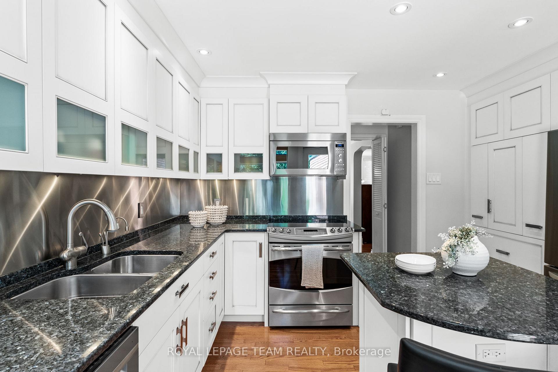Photo 28 of 603 Edison Avenue, Ottawa, McKellar/Highland — HOMEH