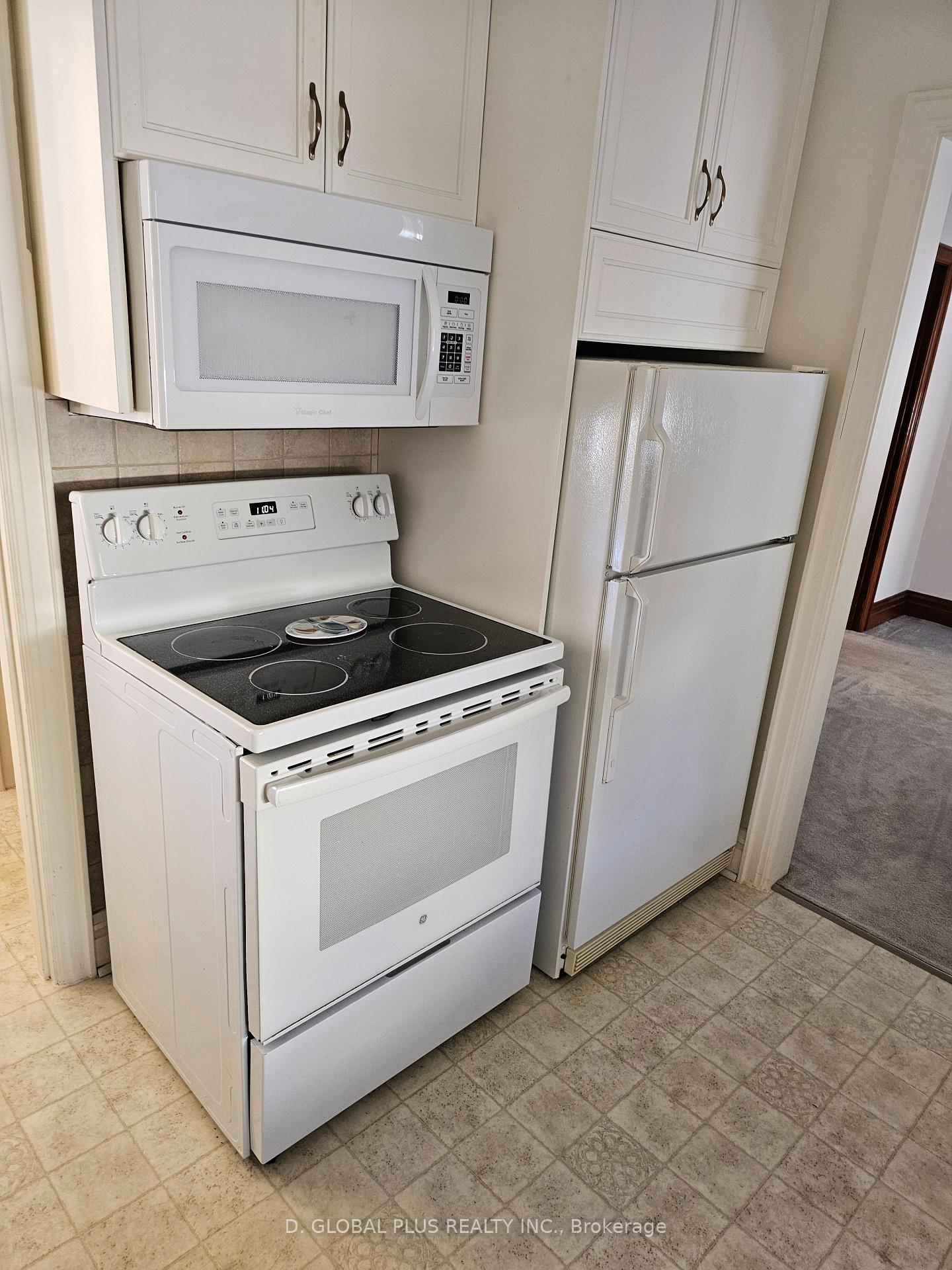 Photo 5 of 517 Gloucester St. N Street S, Cornwall — HOMEH