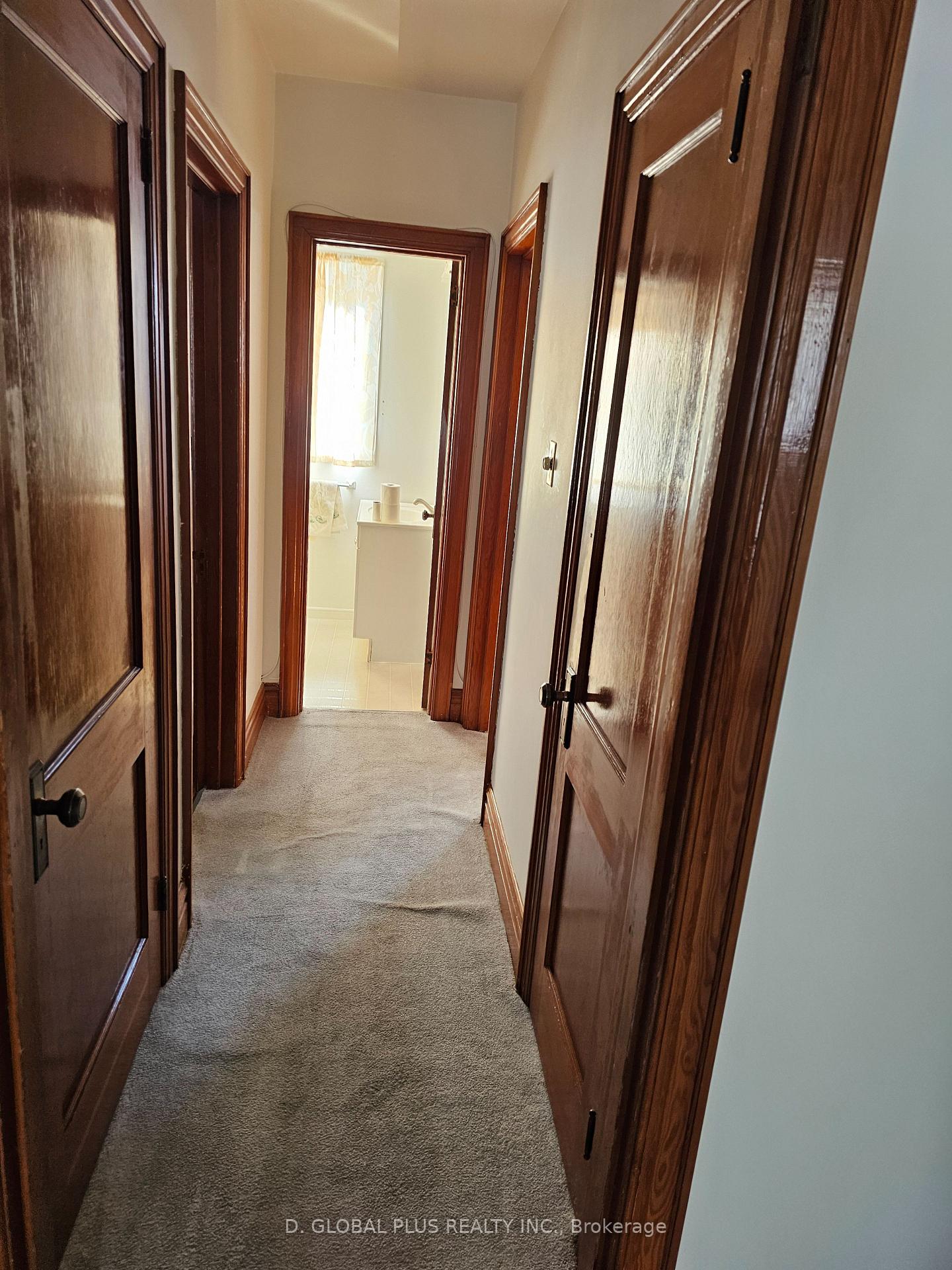 Photo 10 of 517 Gloucester St. N Street S, Cornwall — HOMEH