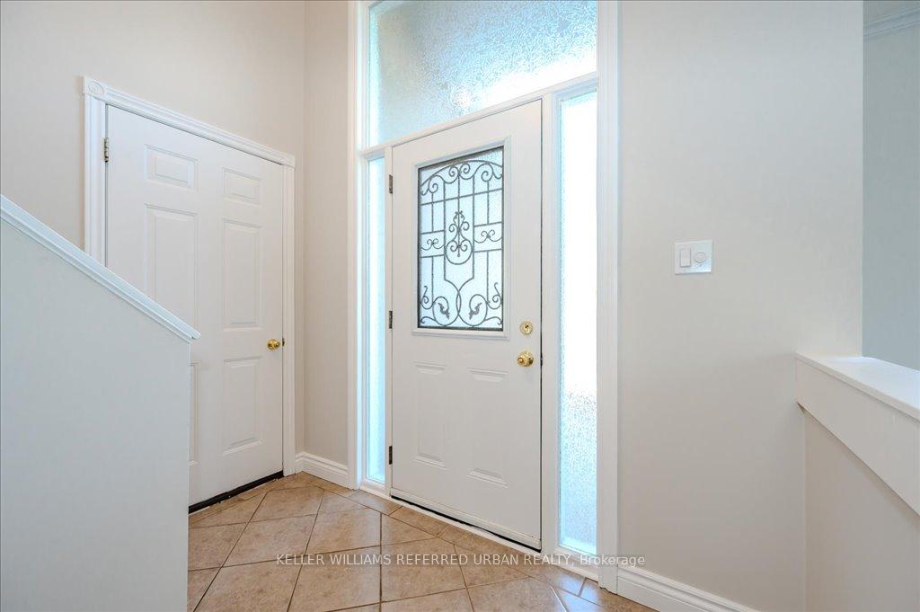 Photo 6 of 284 West Acres Drive, Guelph, Willow West/Sugarbush/West Acres — HOMEH