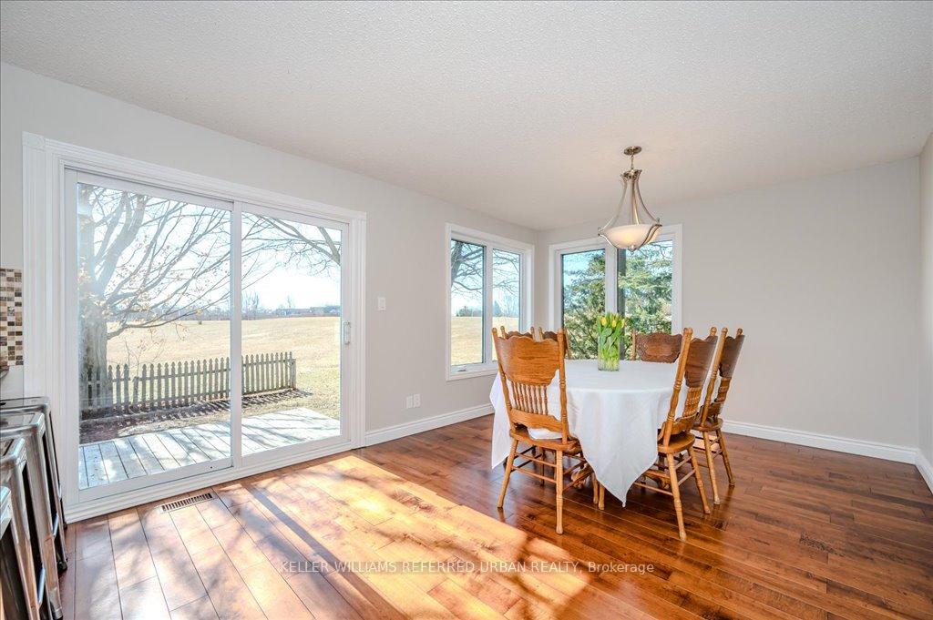 Photo 18 of 284 West Acres Drive, Guelph, Willow West/Sugarbush/West Acres — HOMEH