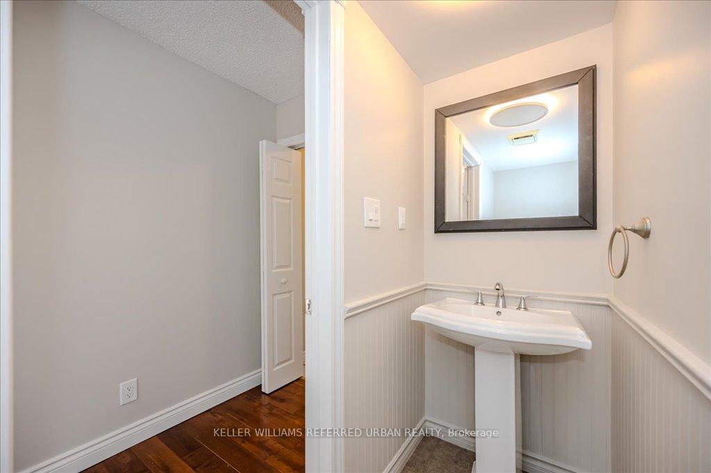 Photo 20 of 284 West Acres Drive, Guelph, Willow West/Sugarbush/West Acres — HOMEH
