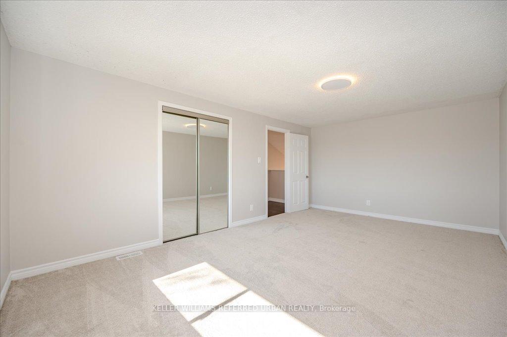 Photo 27 of 284 West Acres Drive, Guelph, Willow West/Sugarbush/West Acres — HOMEH