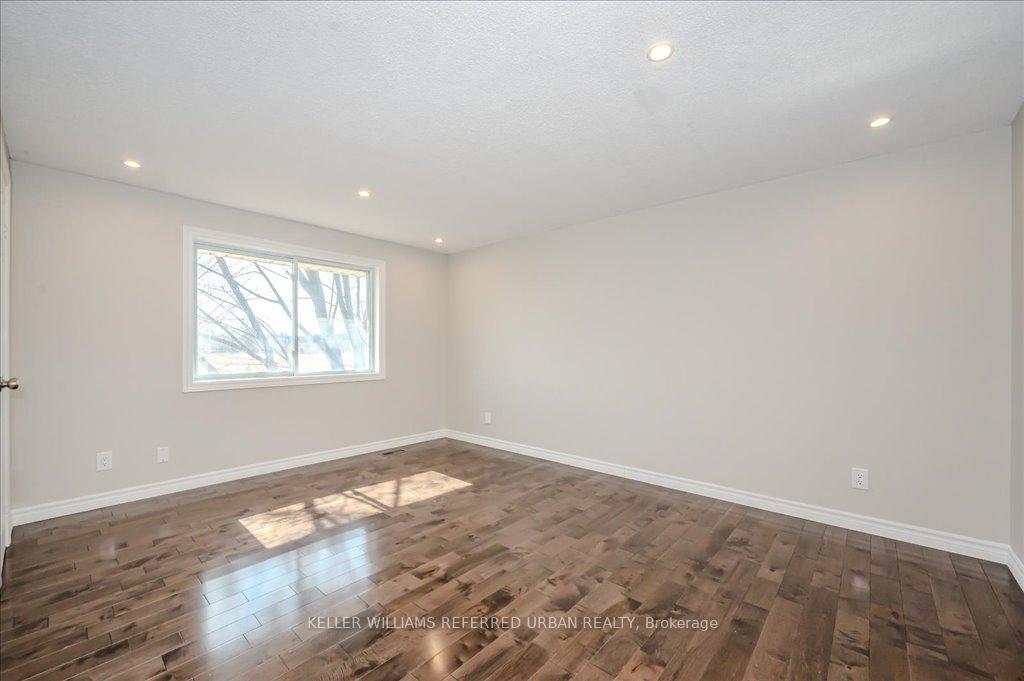 Photo 31 of 284 West Acres Drive, Guelph, Willow West/Sugarbush/West Acres — HOMEH