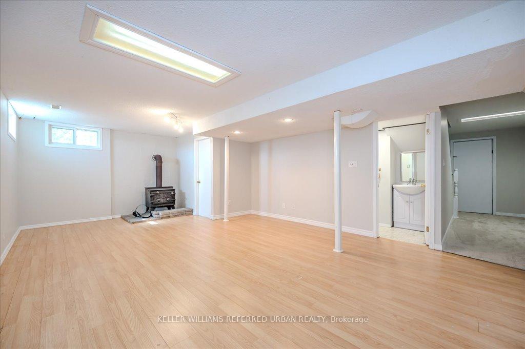 Photo 37 of 284 West Acres Drive, Guelph, Willow West/Sugarbush/West Acres — HOMEH