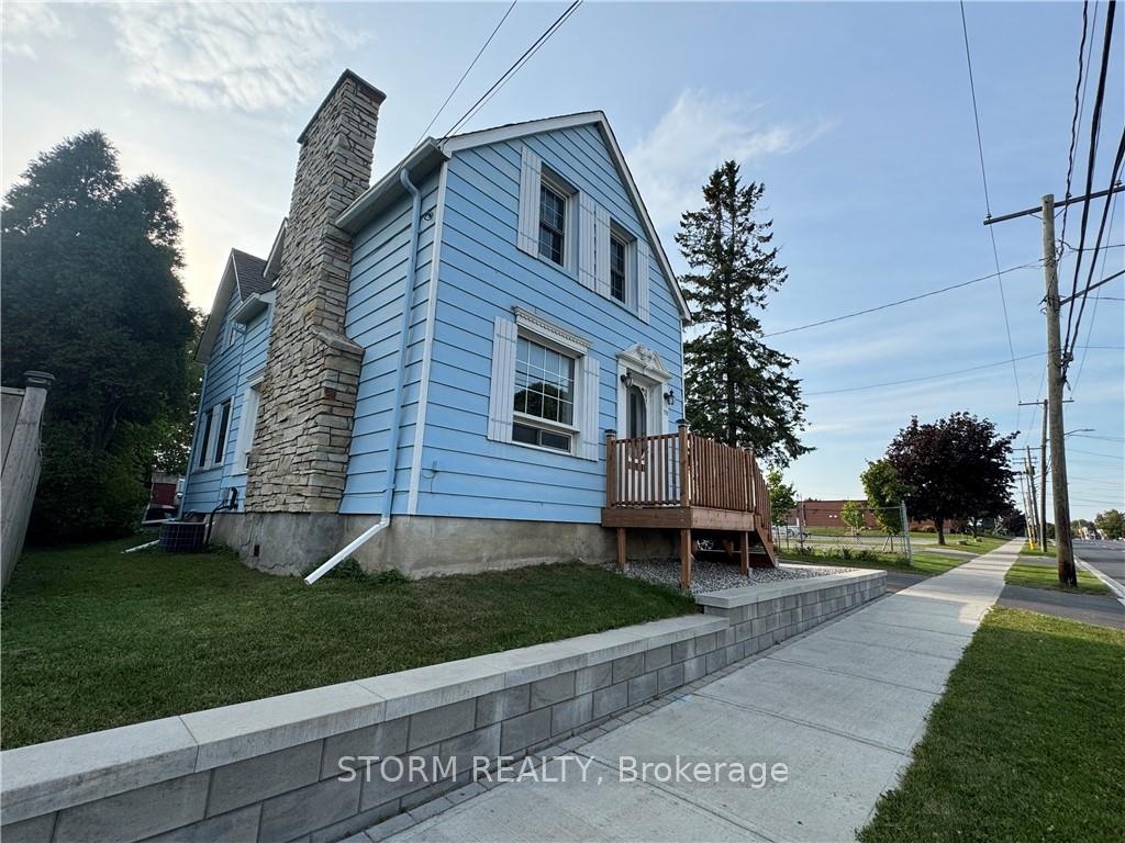 Photo 2 of 712 Sydney Street, Cornwall — HOMEH