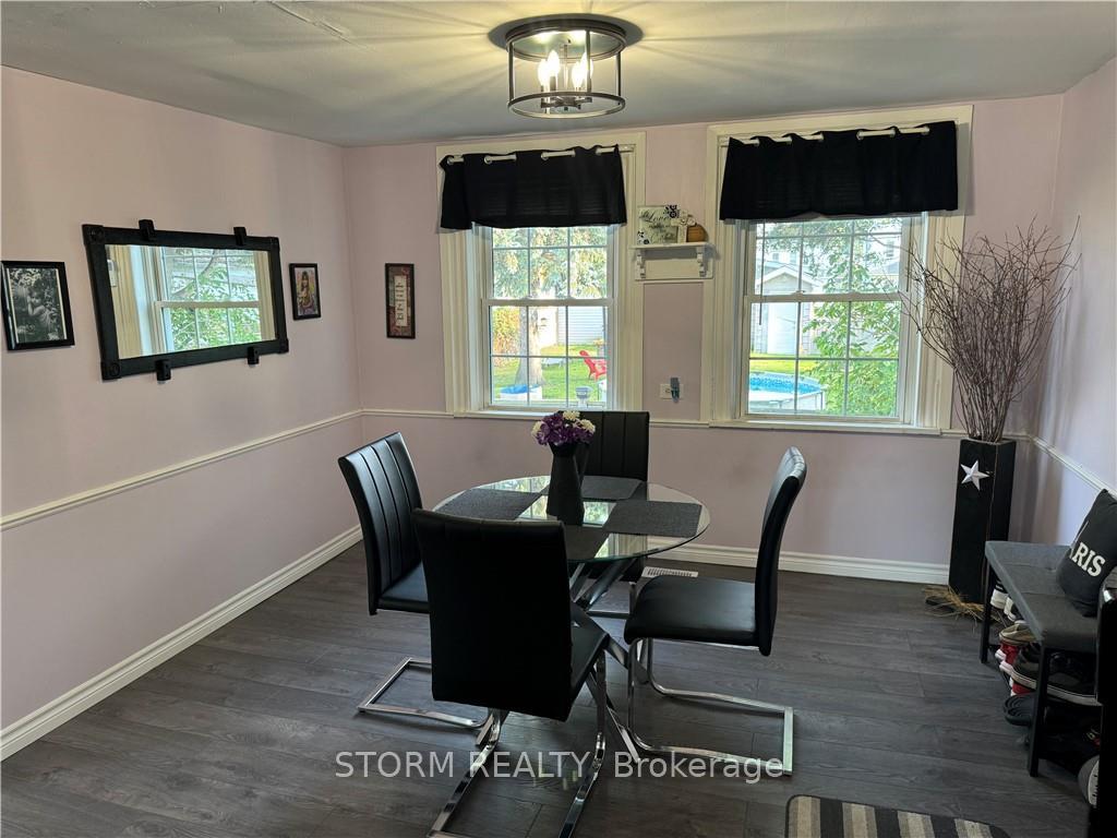 Photo 4 of 712 Sydney Street, Cornwall — HOMEH
