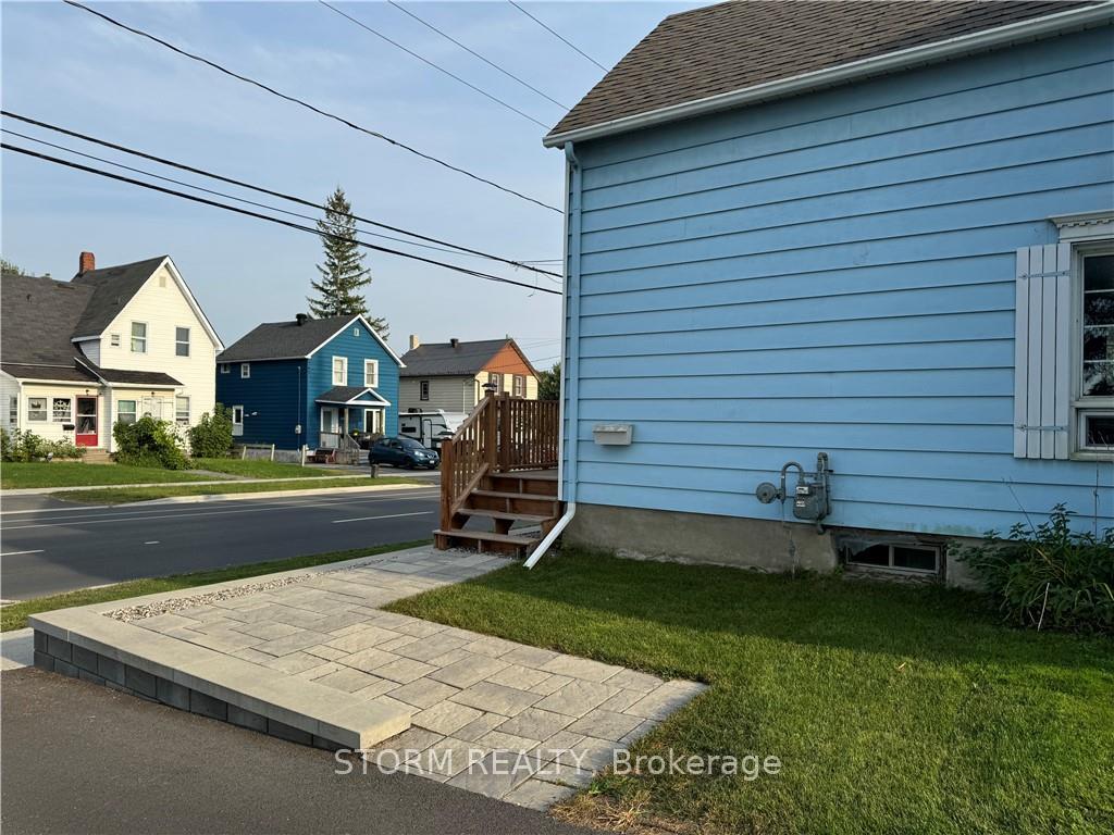 Photo 18 of 712 Sydney Street, Cornwall — HOMEH