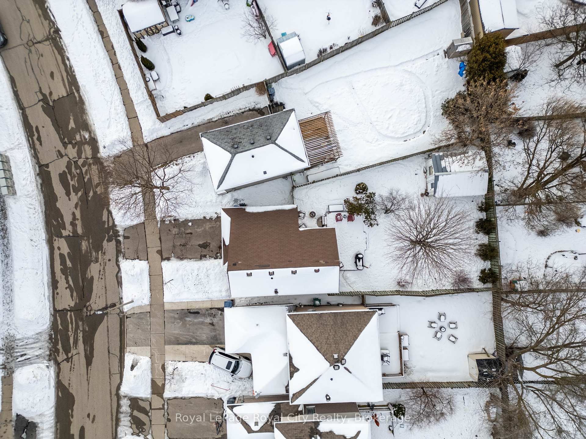 Photo 33 of 6 Troy Crescent, Guelph, Grange Road — HOMEH