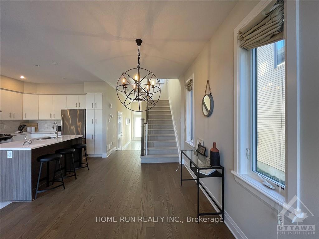 Photo 5 of 959 Cobble Hill Drive, Ottawa, Barrhaven - Cedargrove/Fraserdale — HOMEH