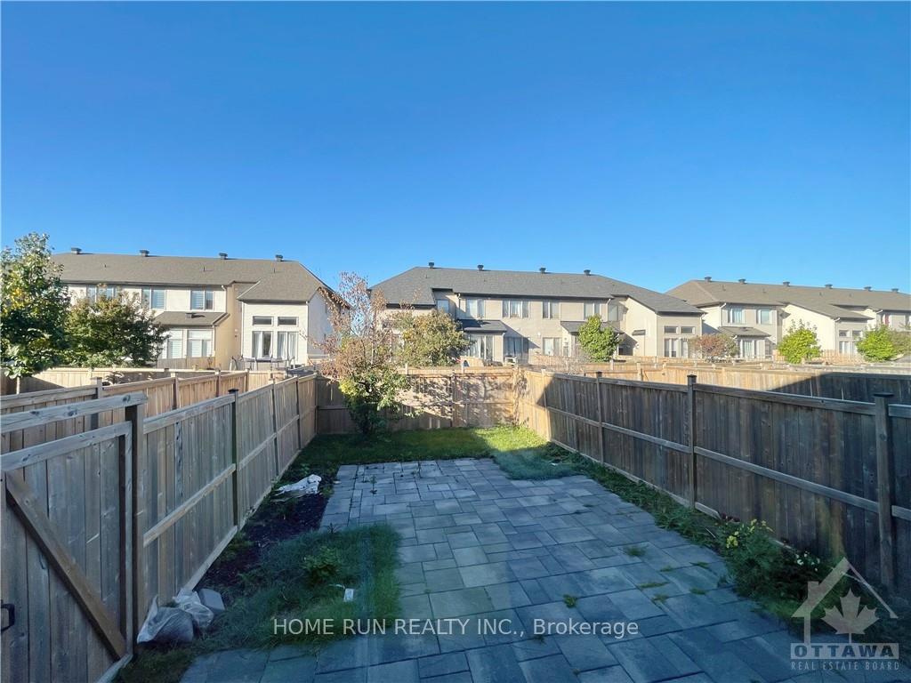 Photo 14 of 959 Cobble Hill Drive, Ottawa, Barrhaven - Cedargrove/Fraserdale — HOMEH
