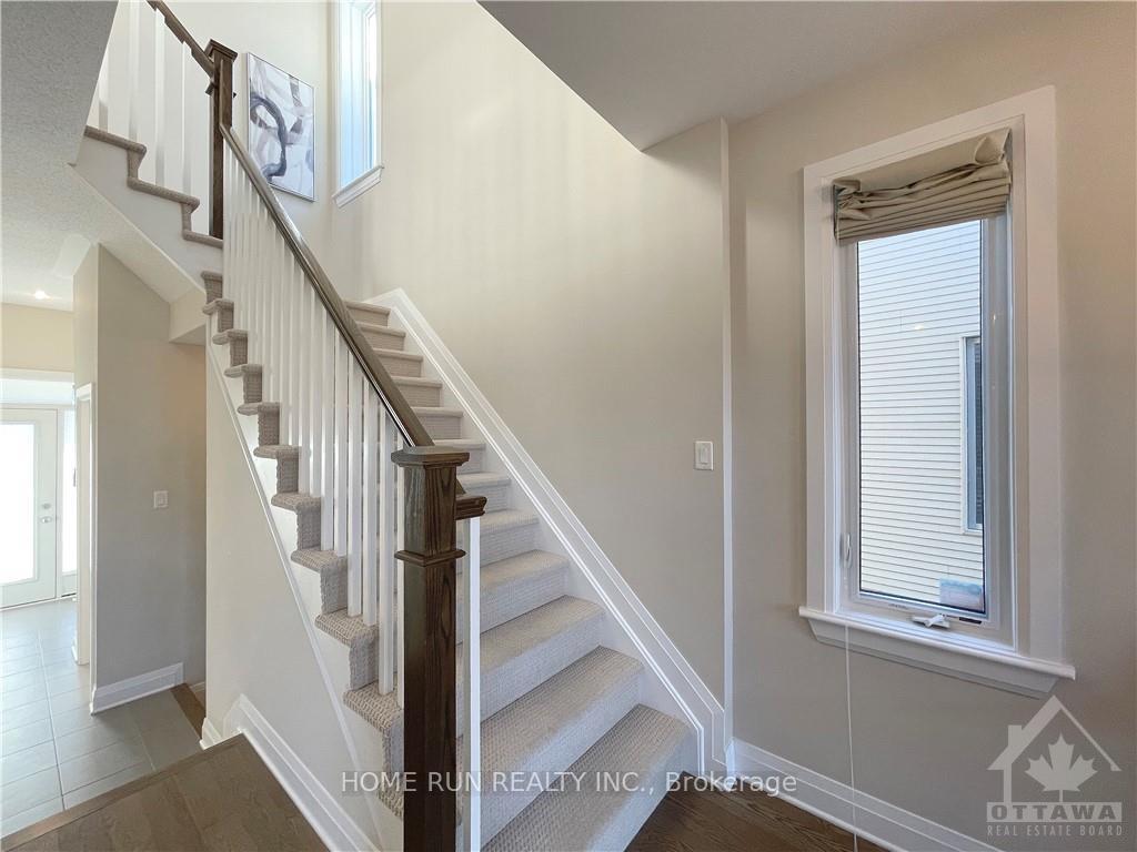 Photo 15 of 959 Cobble Hill Drive, Ottawa, Barrhaven - Cedargrove/Fraserdale — HOMEH