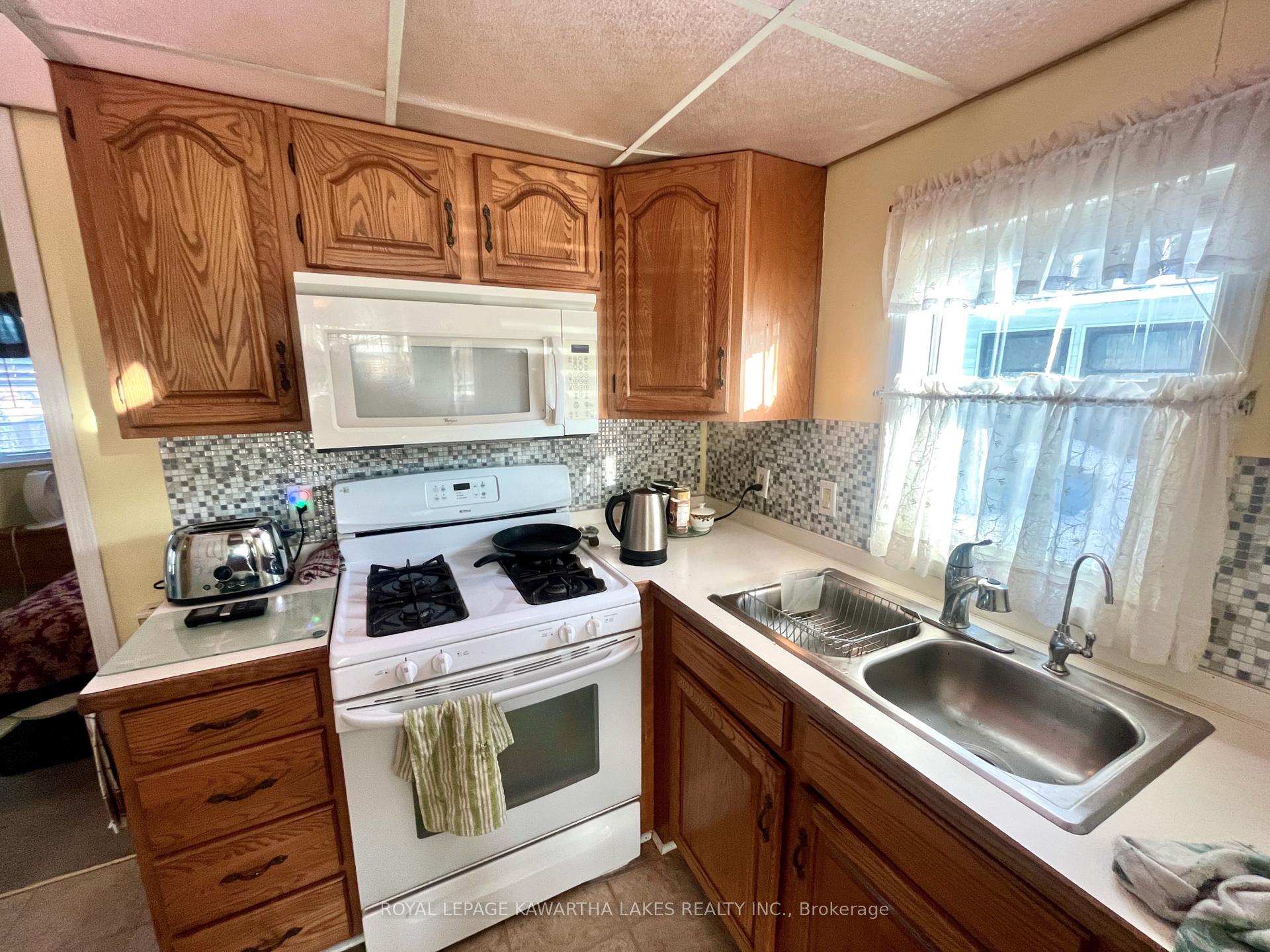 Photo 5 of Unit 326, 285 Crydermans Road, Georgina, Baldwin — HOMEH