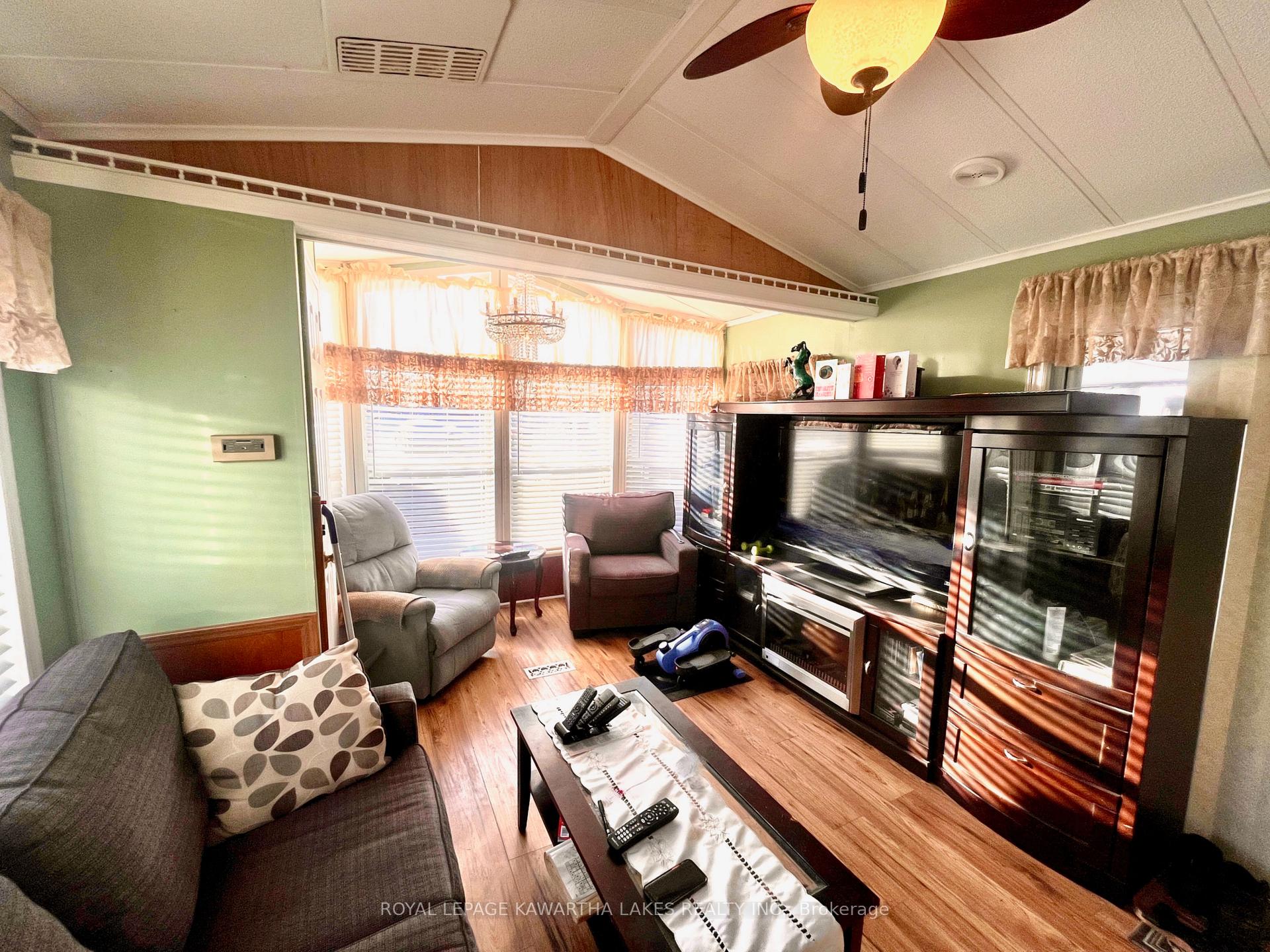 Photo 13 of Unit 326, 285 Crydermans Road, Georgina, Baldwin — HOMEH