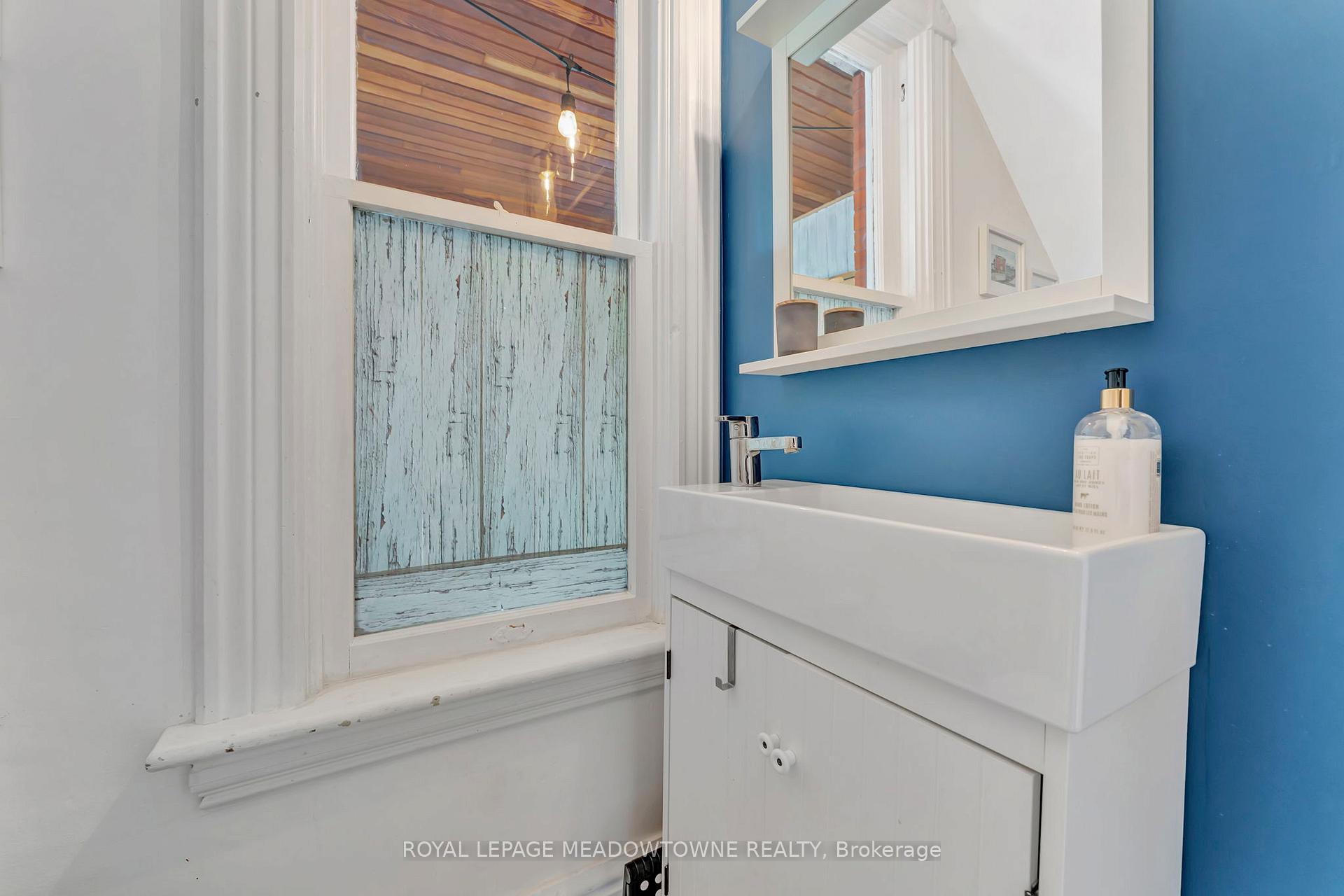 Photo 15 of 26 Edwin Street, Guelph, Exhibition Park — HOMEH