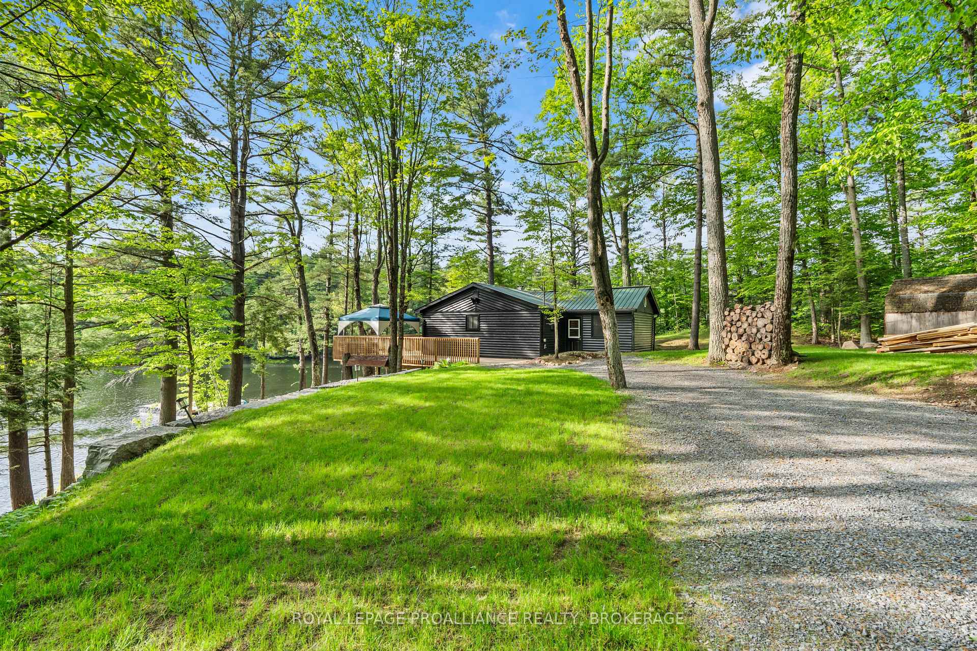 Photo 5 of 55 Oak Shores Crescent, Frontenac, Frontenac South — HOMEH