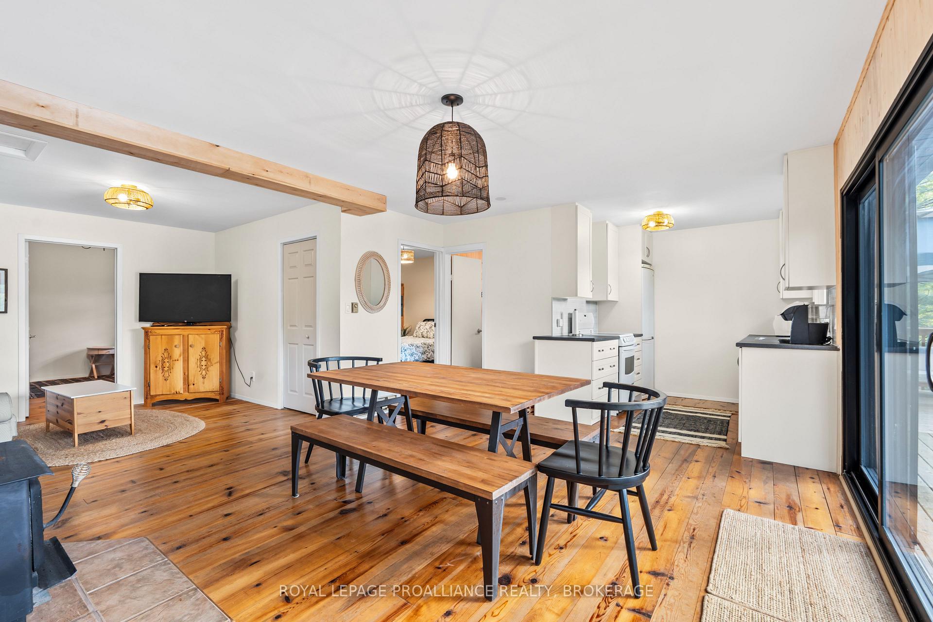 Photo 11 of 55 Oak Shores Crescent, Frontenac, Frontenac South — HOMEH