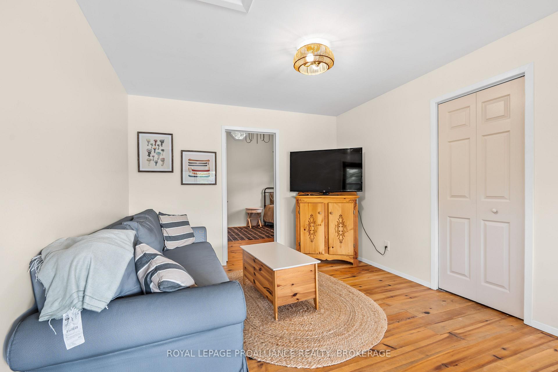 Photo 15 of 55 Oak Shores Crescent, Frontenac, Frontenac South — HOMEH