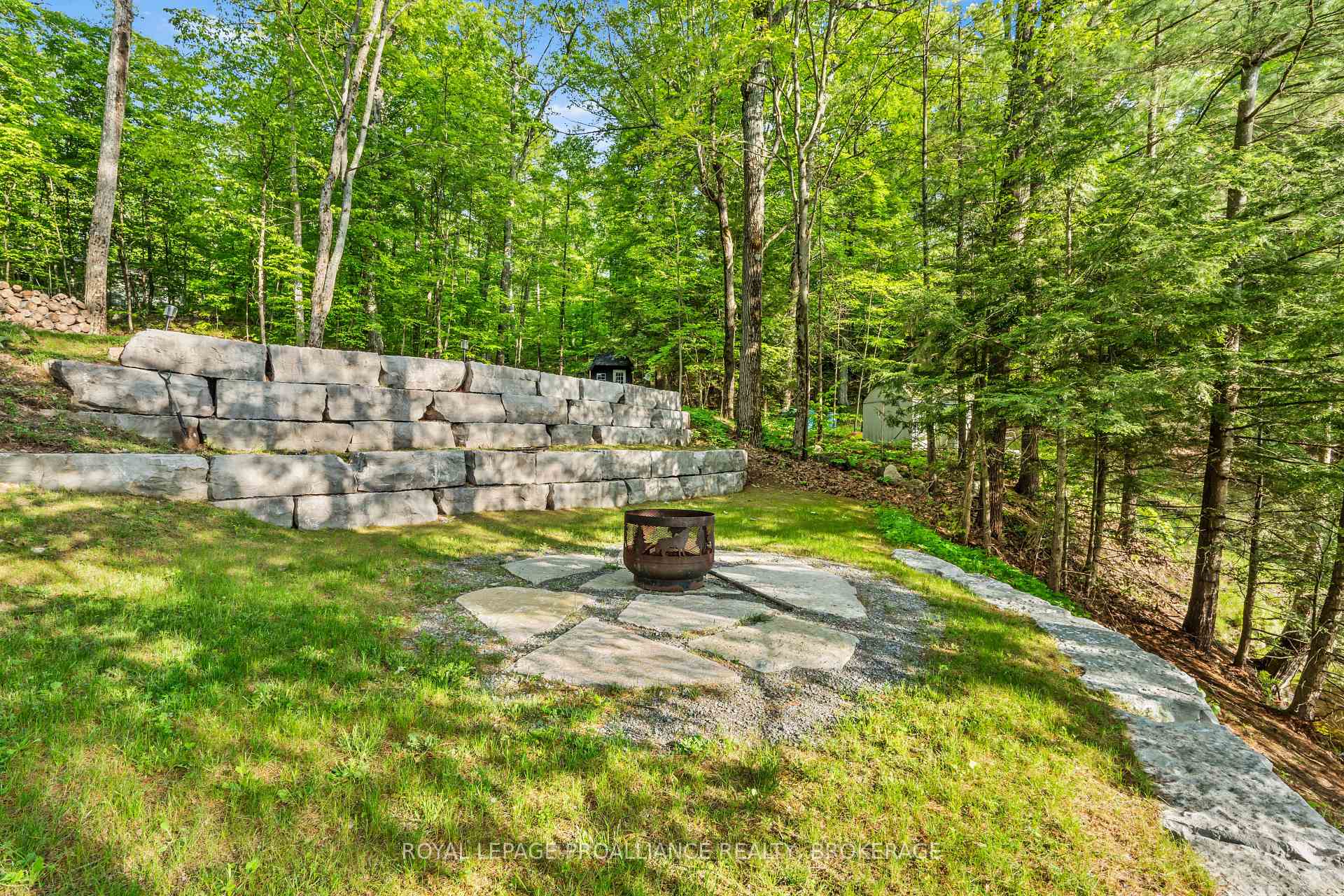 Photo 30 of 55 Oak Shores Crescent, Frontenac, Frontenac South — HOMEH